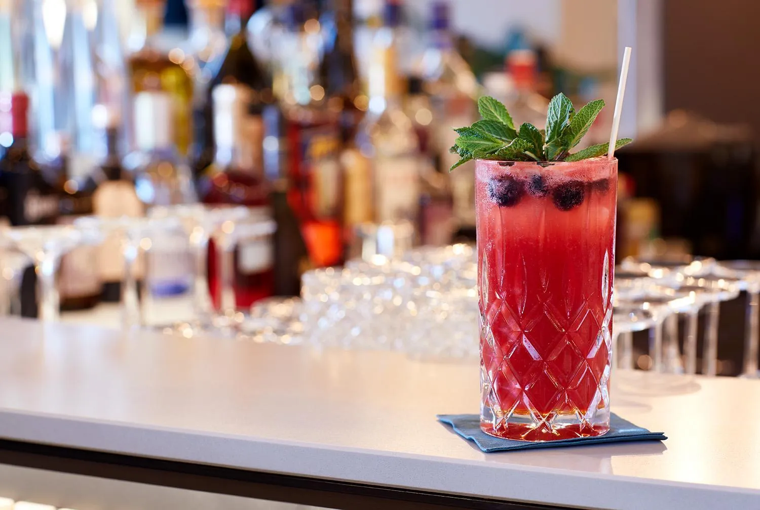 Restaurant/places to eat in Novotel Hamburg Central Station