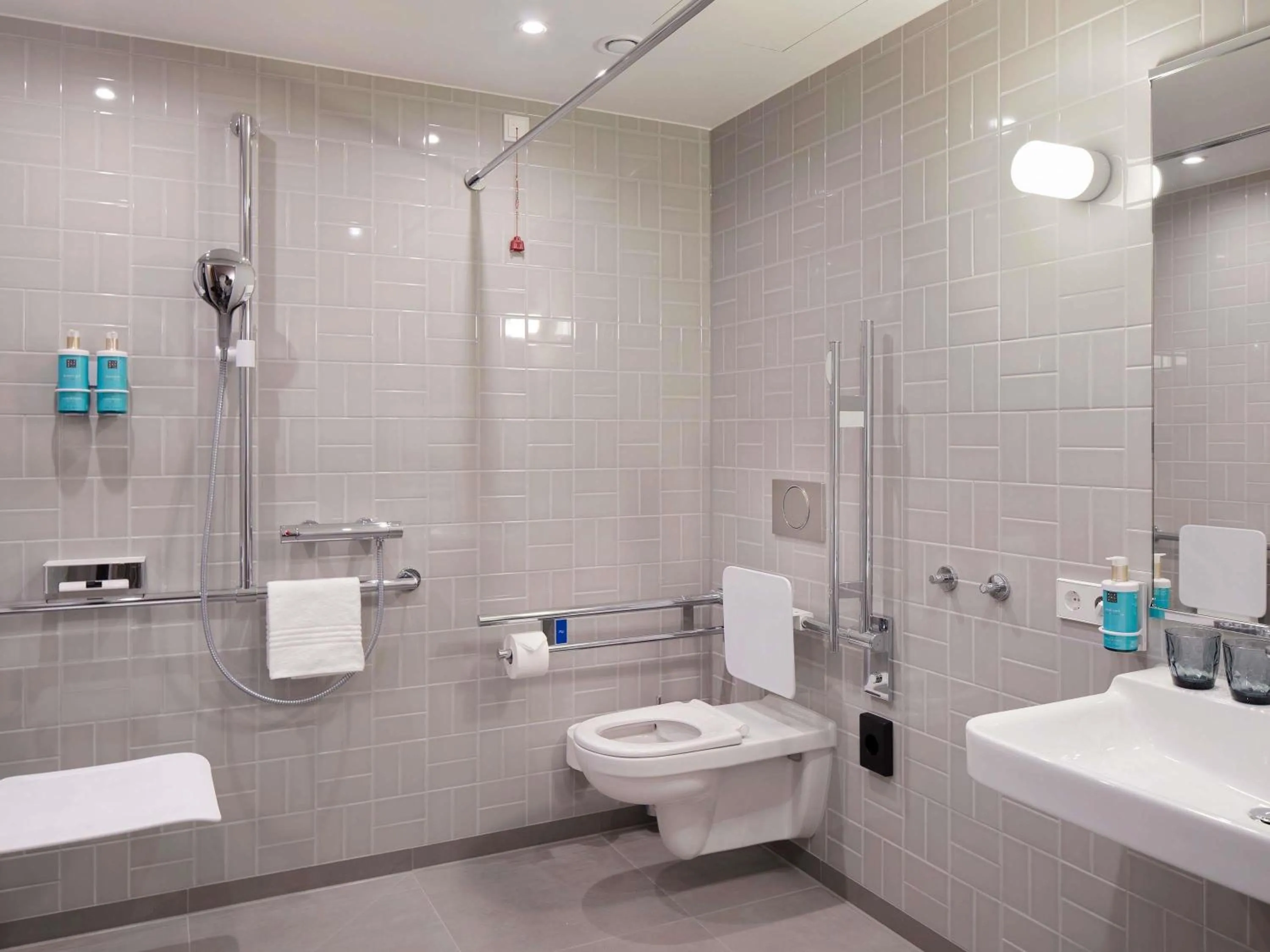 Bedroom in Novotel Hamburg Central Station