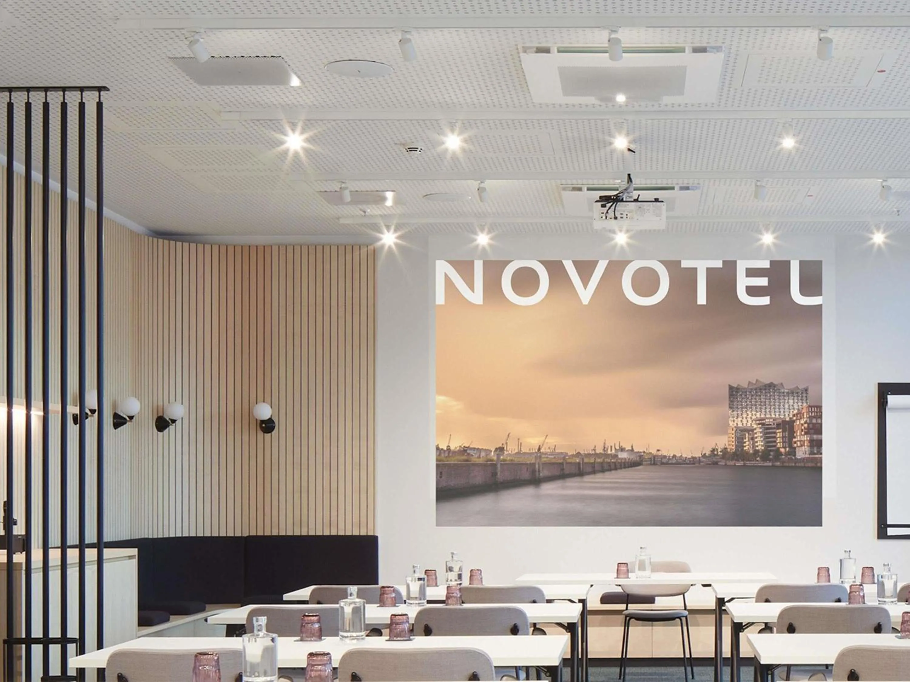 Meeting/conference room in Novotel Hamburg Central Station