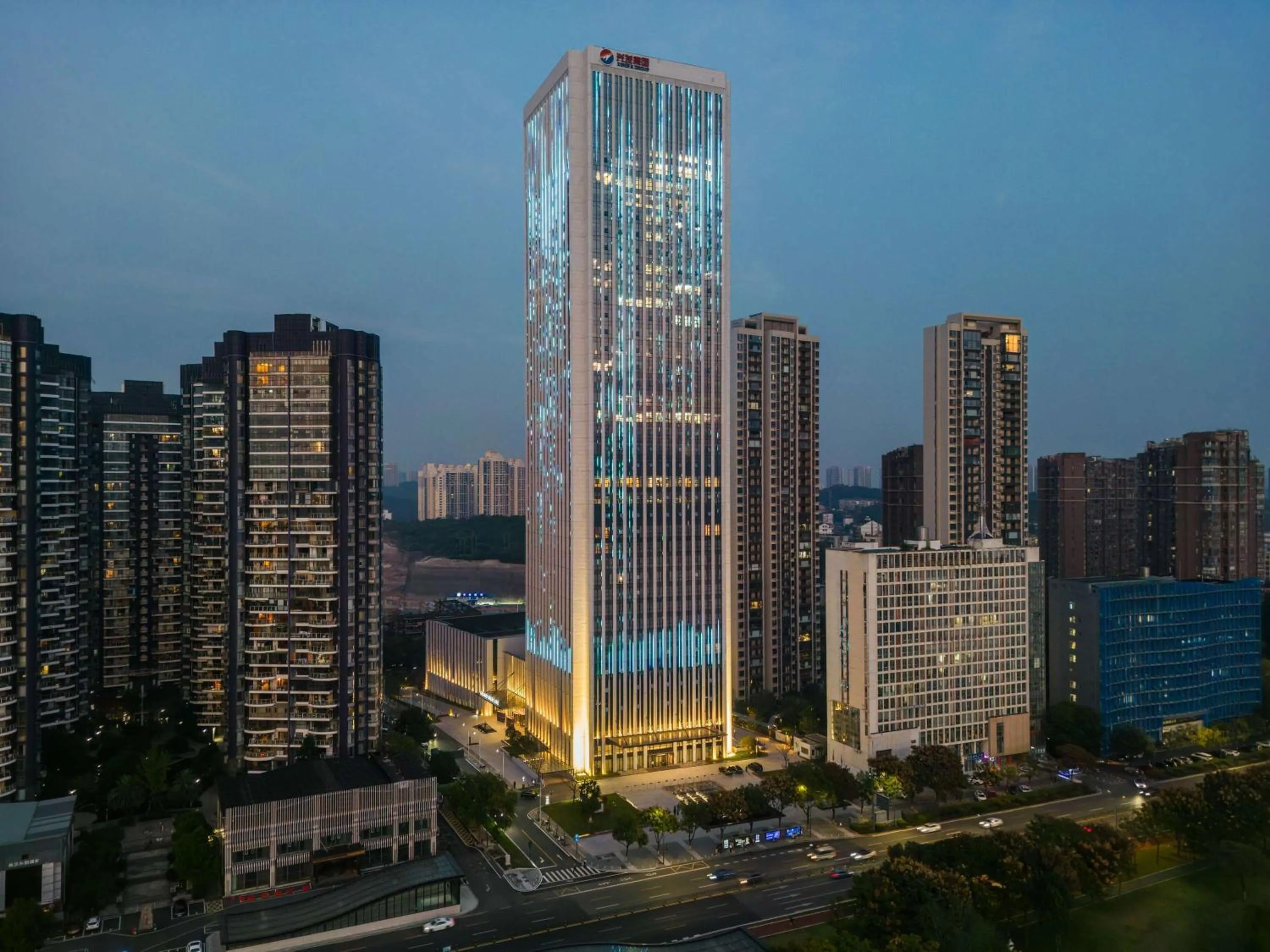 Property building in Grand Mercure Yichang Waitan