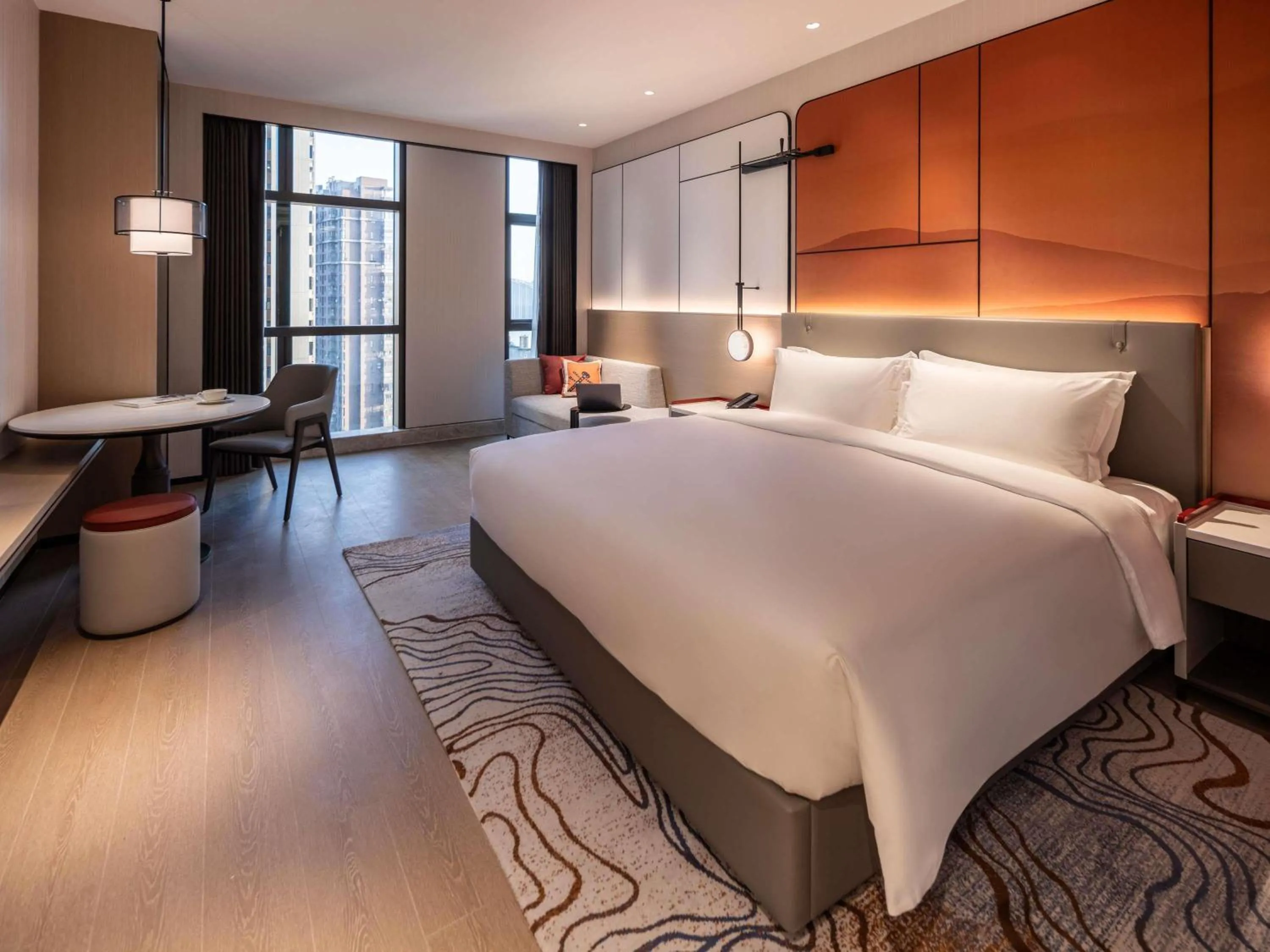 Bedroom, Bed in Grand Mercure Yichang Waitan