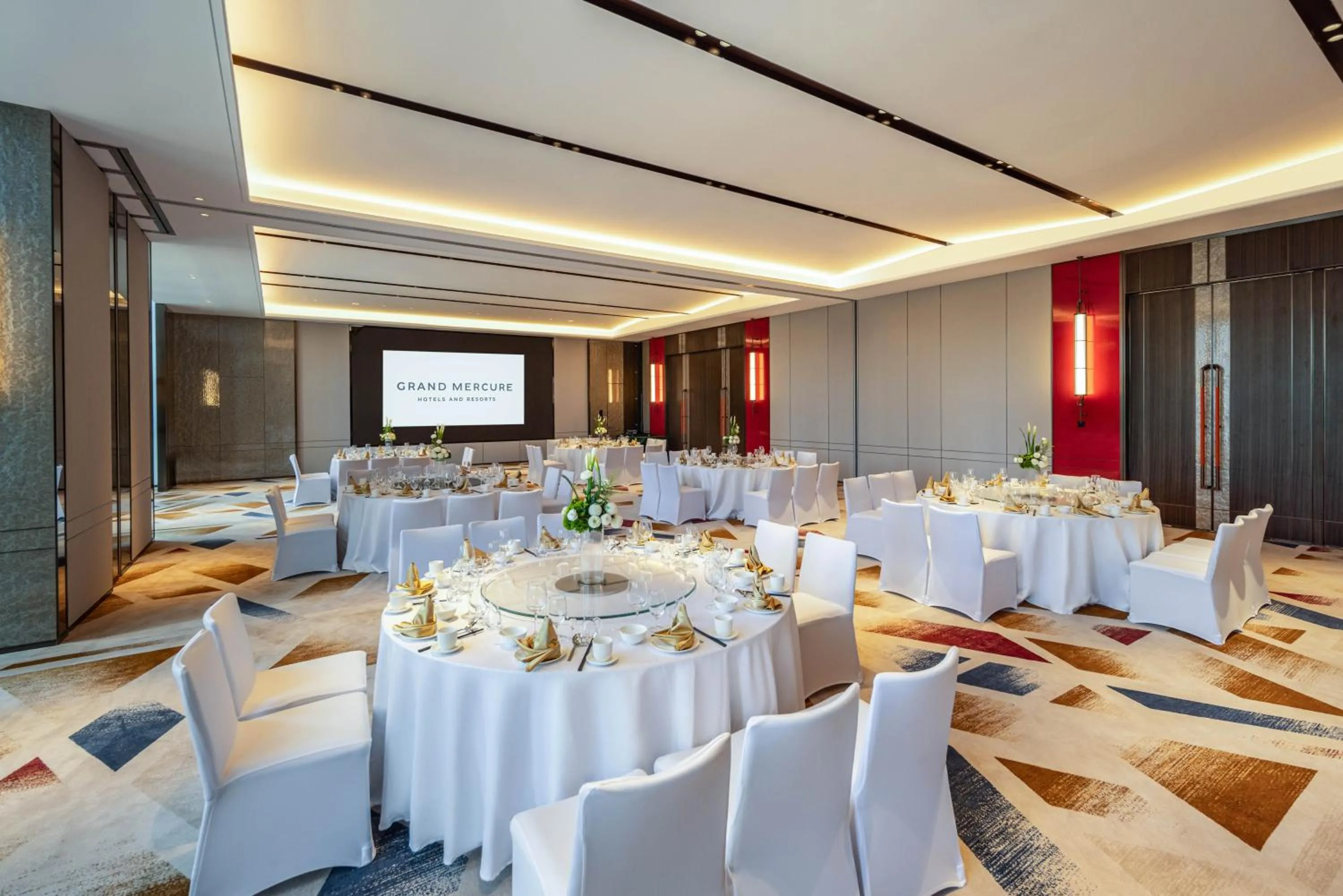Banquet/Function facilities in Grand Mercure Yichang Waitan