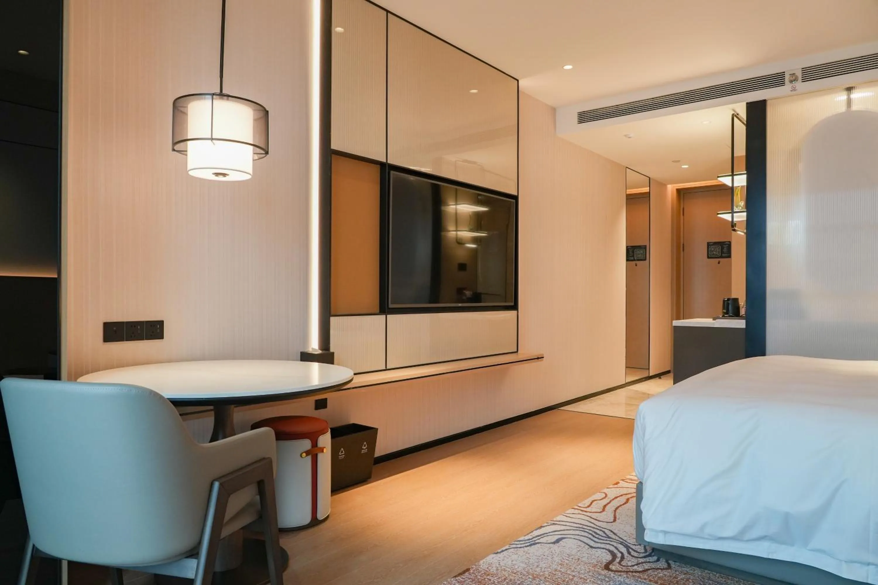 TV and multimedia, Bed in Grand Mercure Yichang Waitan