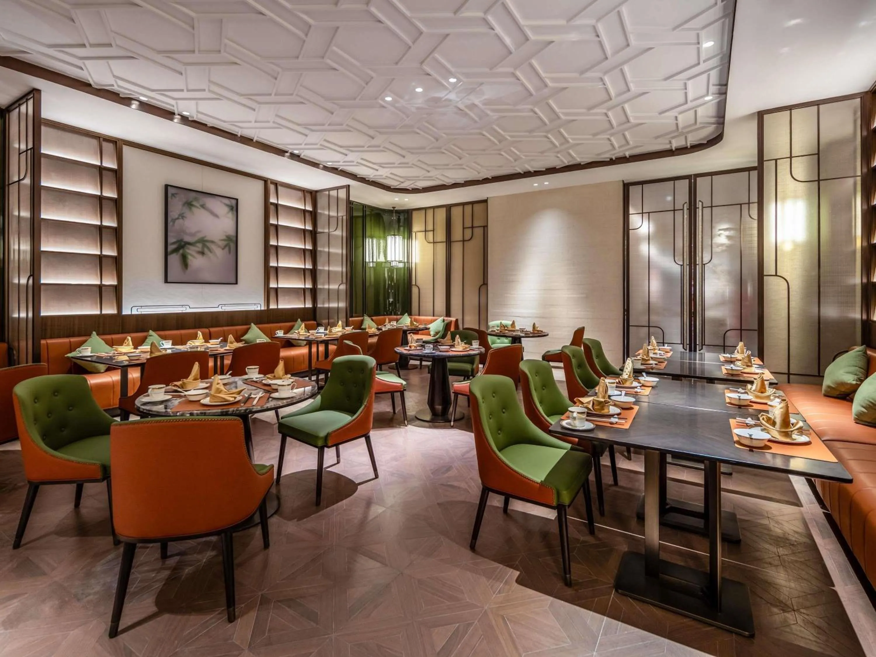 Restaurant/places to eat in Grand Mercure Yichang Waitan