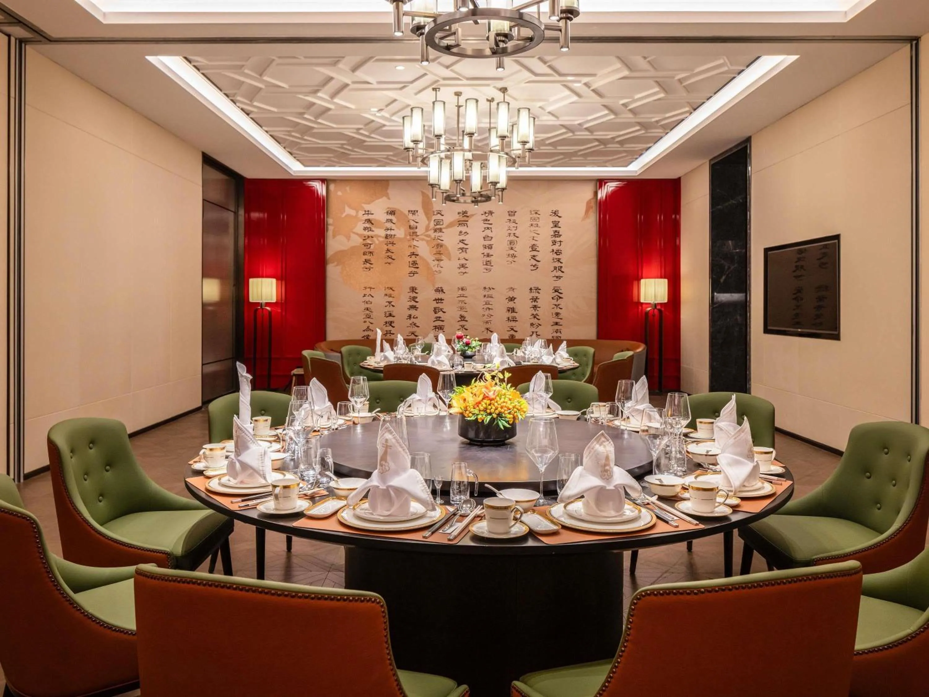 Restaurant/places to eat in Grand Mercure Yichang Waitan