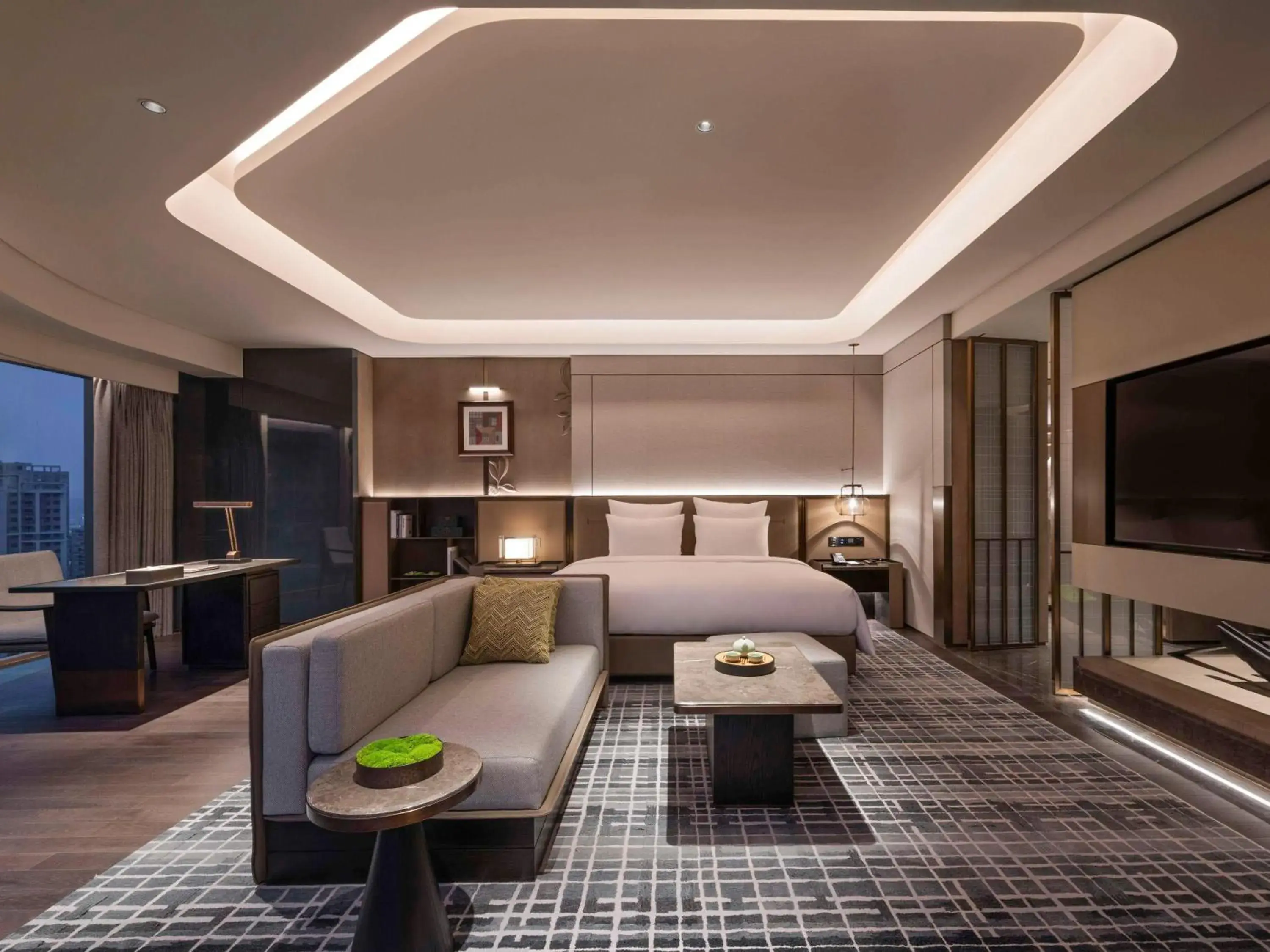 Premium King Room with City View in Pullman Quanzhou Shuitou Premium King Room with City View in Pullman Quanzhou Shuitou