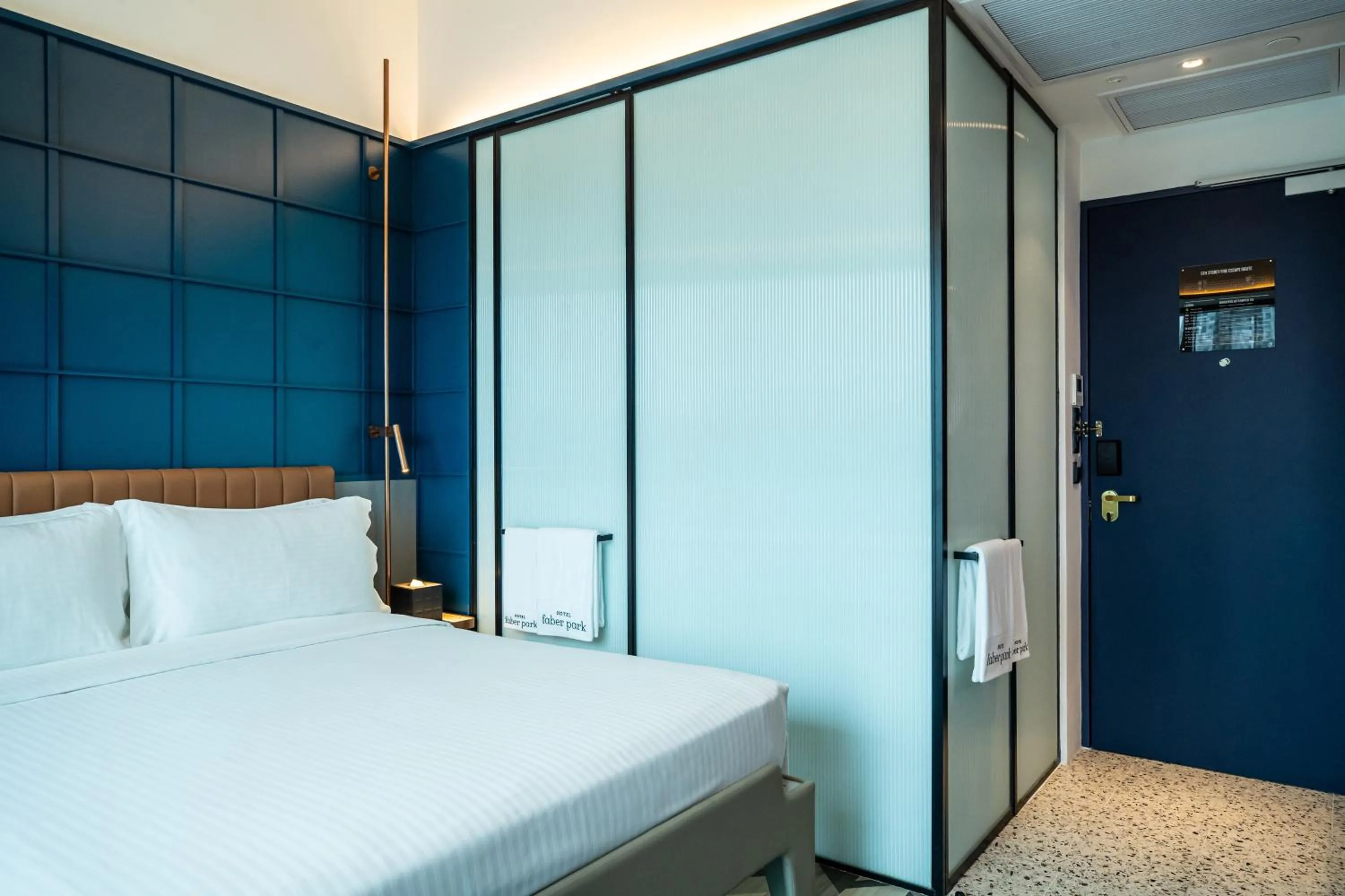 Bed in Hotel Faber Park Singapore - Handwritten Collection