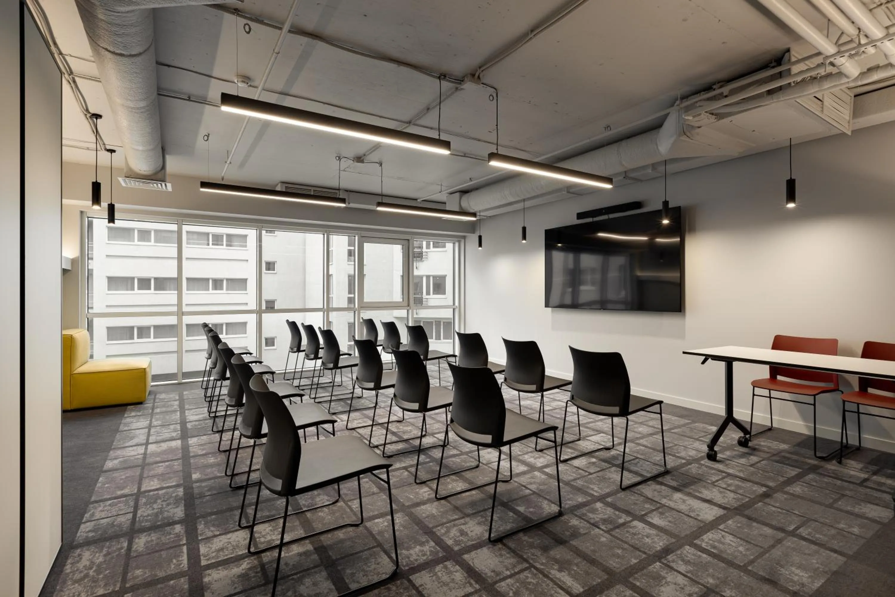 Meeting/conference room in ibis Kyiv Beresteiska