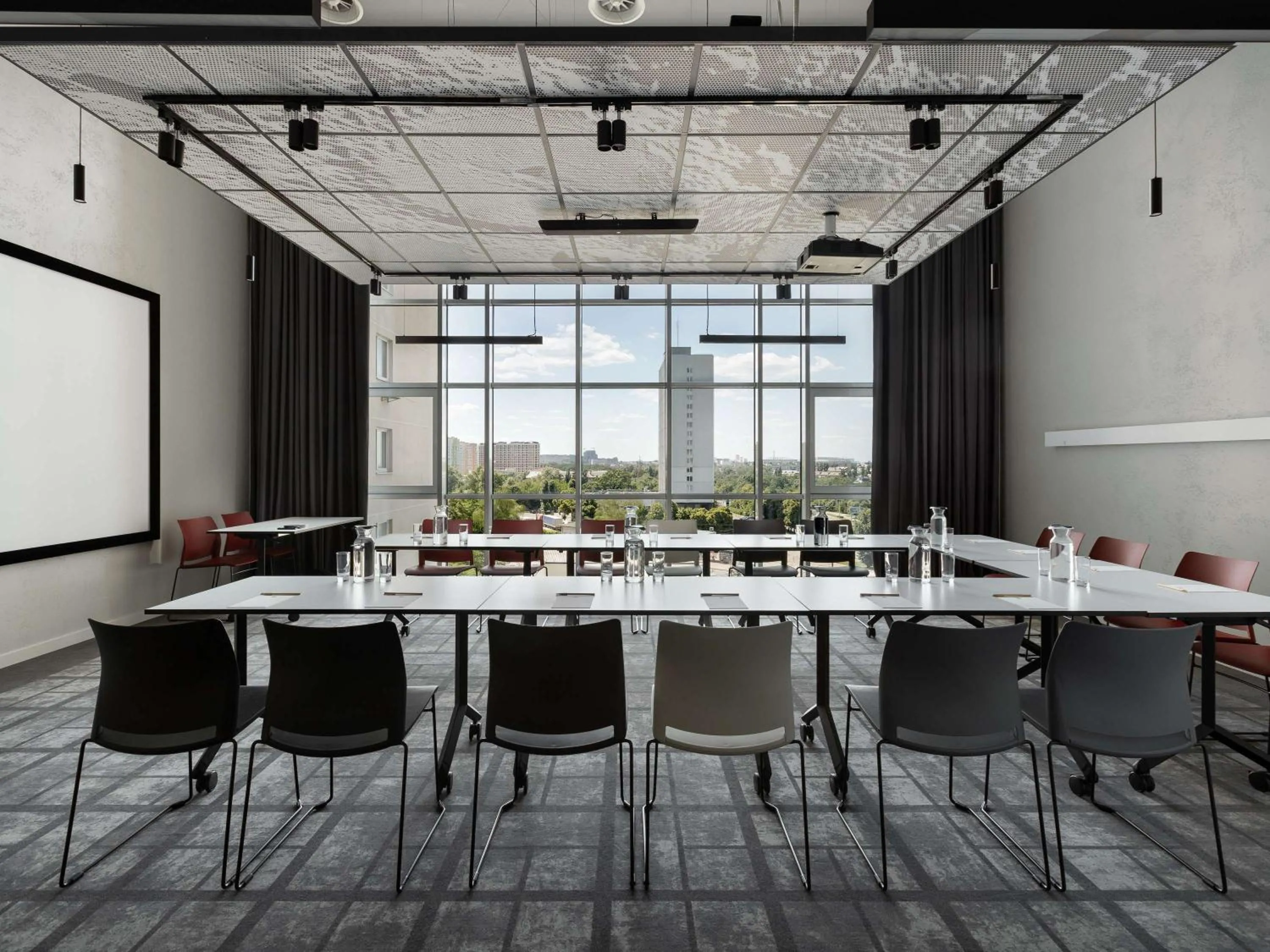 Meeting/conference room in ibis Kyiv Beresteiska