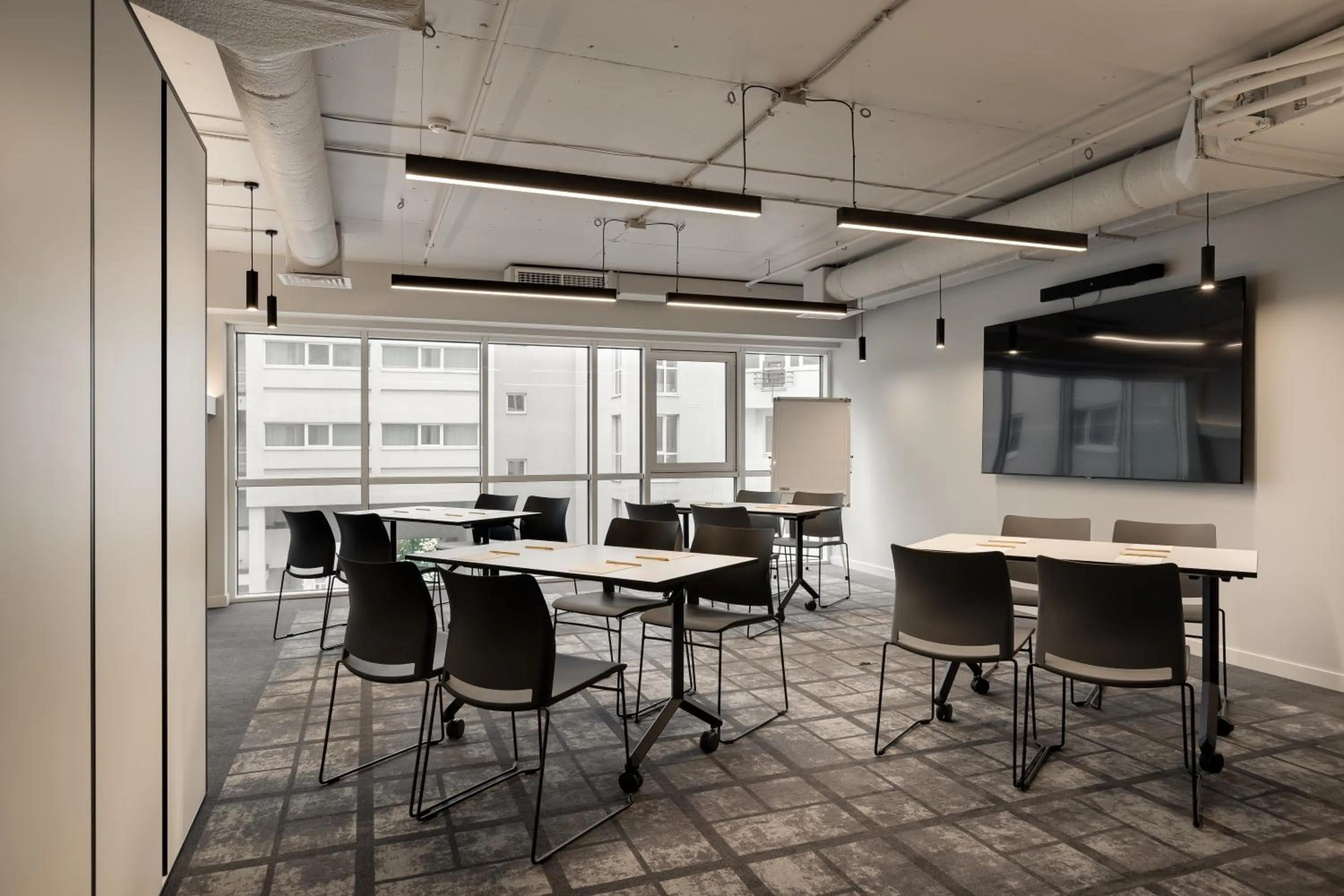 Meeting/conference room in ibis Kyiv Beresteiska