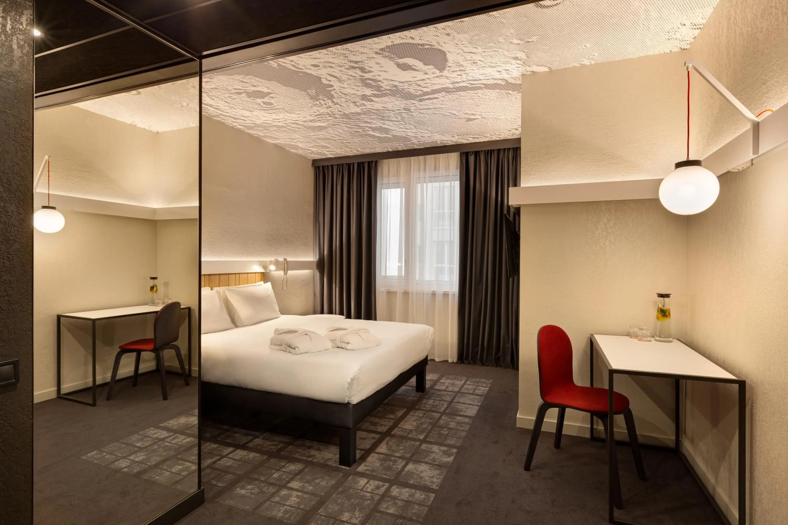 Bed in ibis Kyiv Beresteiska