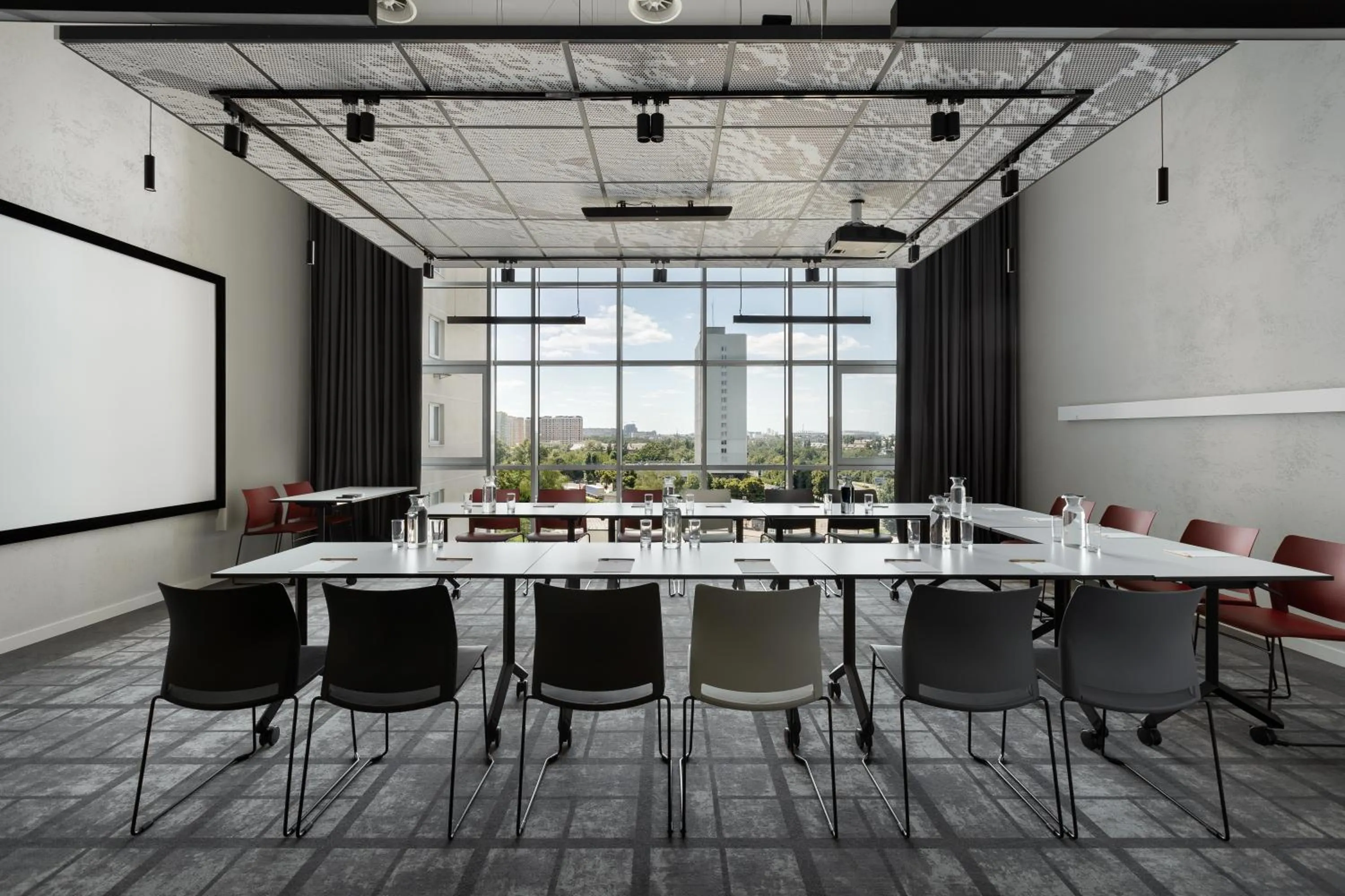 Meeting/conference room in ibis Kyiv Beresteiska