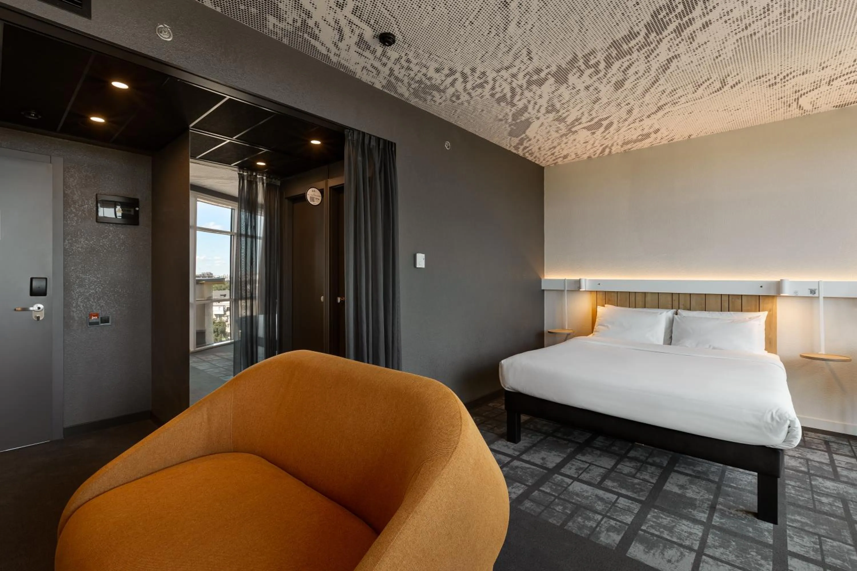 Balcony/Terrace, Bed in ibis Kyiv Beresteiska