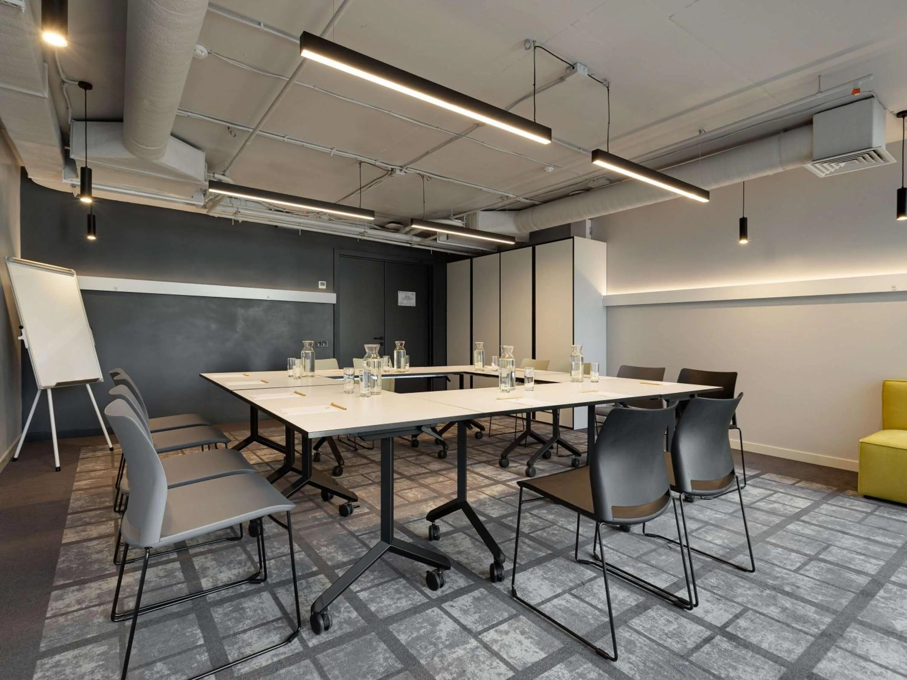 Meeting/conference room in ibis Kyiv Beresteiska