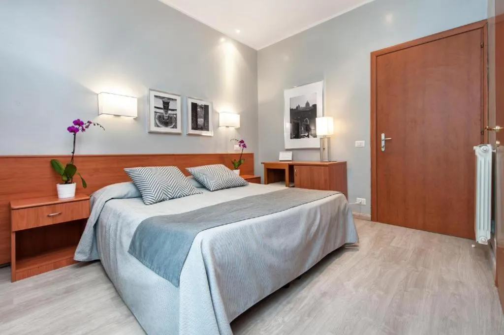 Photo of the whole room, Bed in Hotel Roi