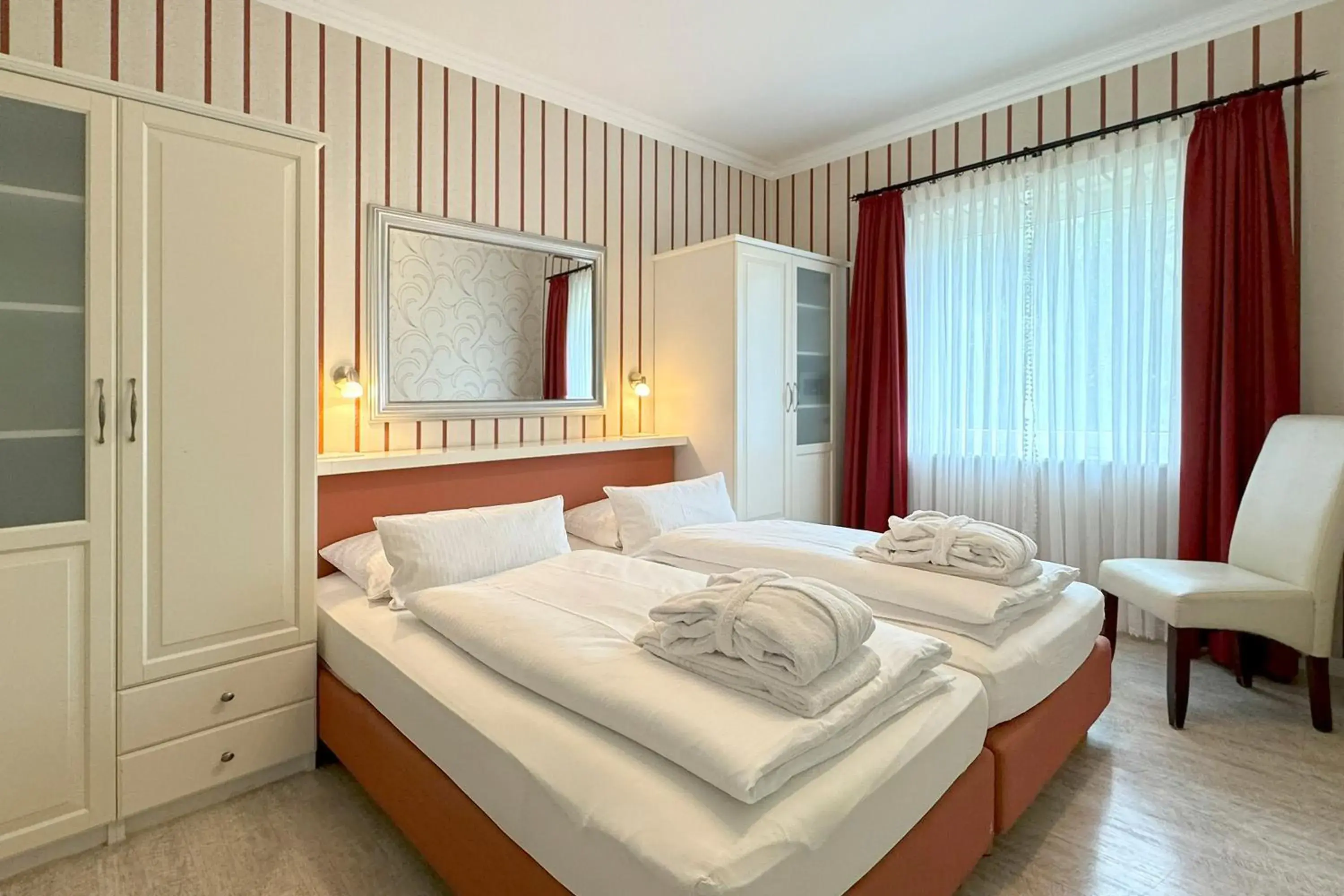 Suite with Garden View - single occupancy in Golf- und Wellnesshotel Amtsheide Suite with Garden View - single occupancy in Golf- und Wellnesshotel Amtsheide