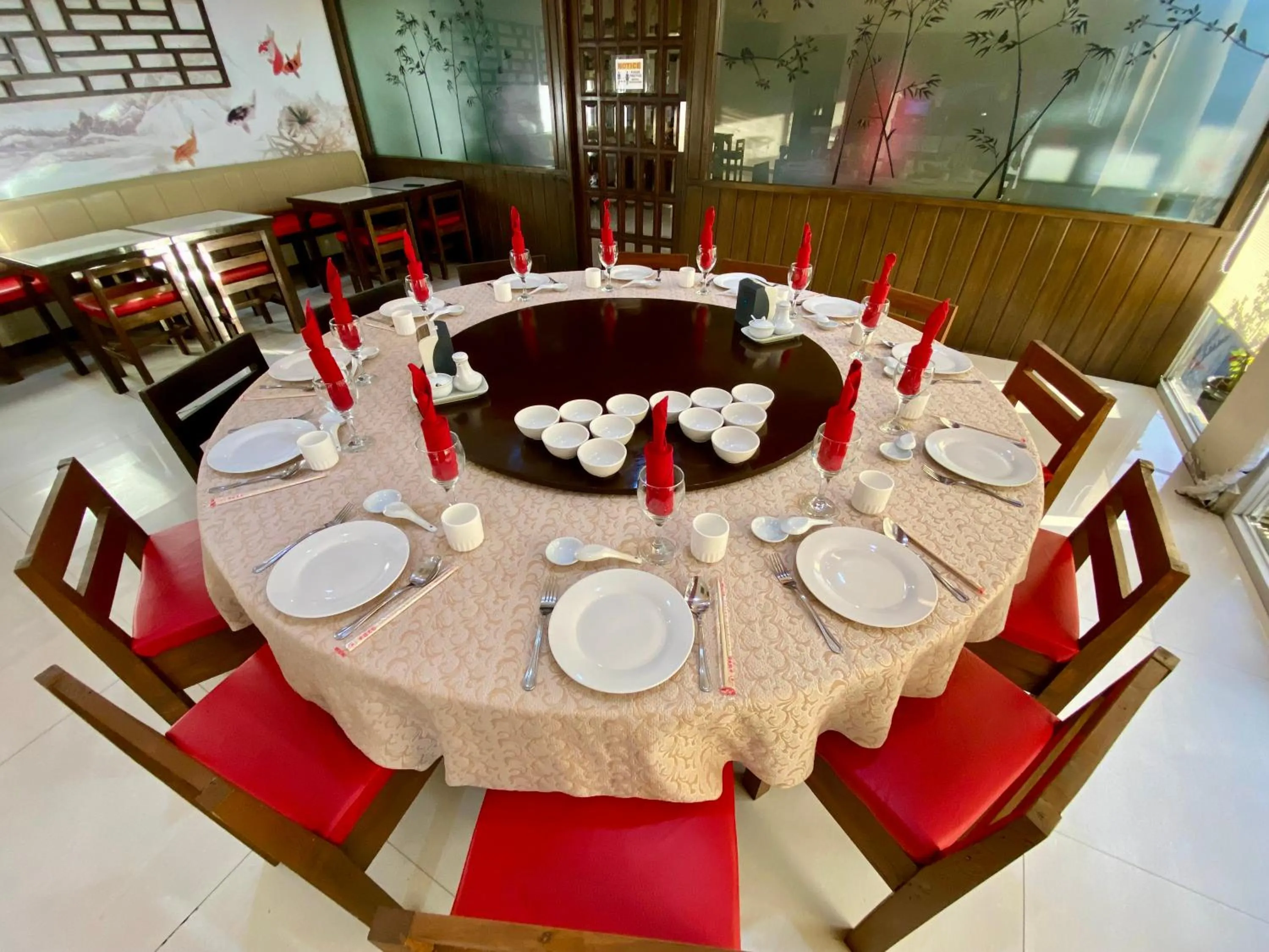 Restaurant/places to eat in Asiatel Airport Hotel