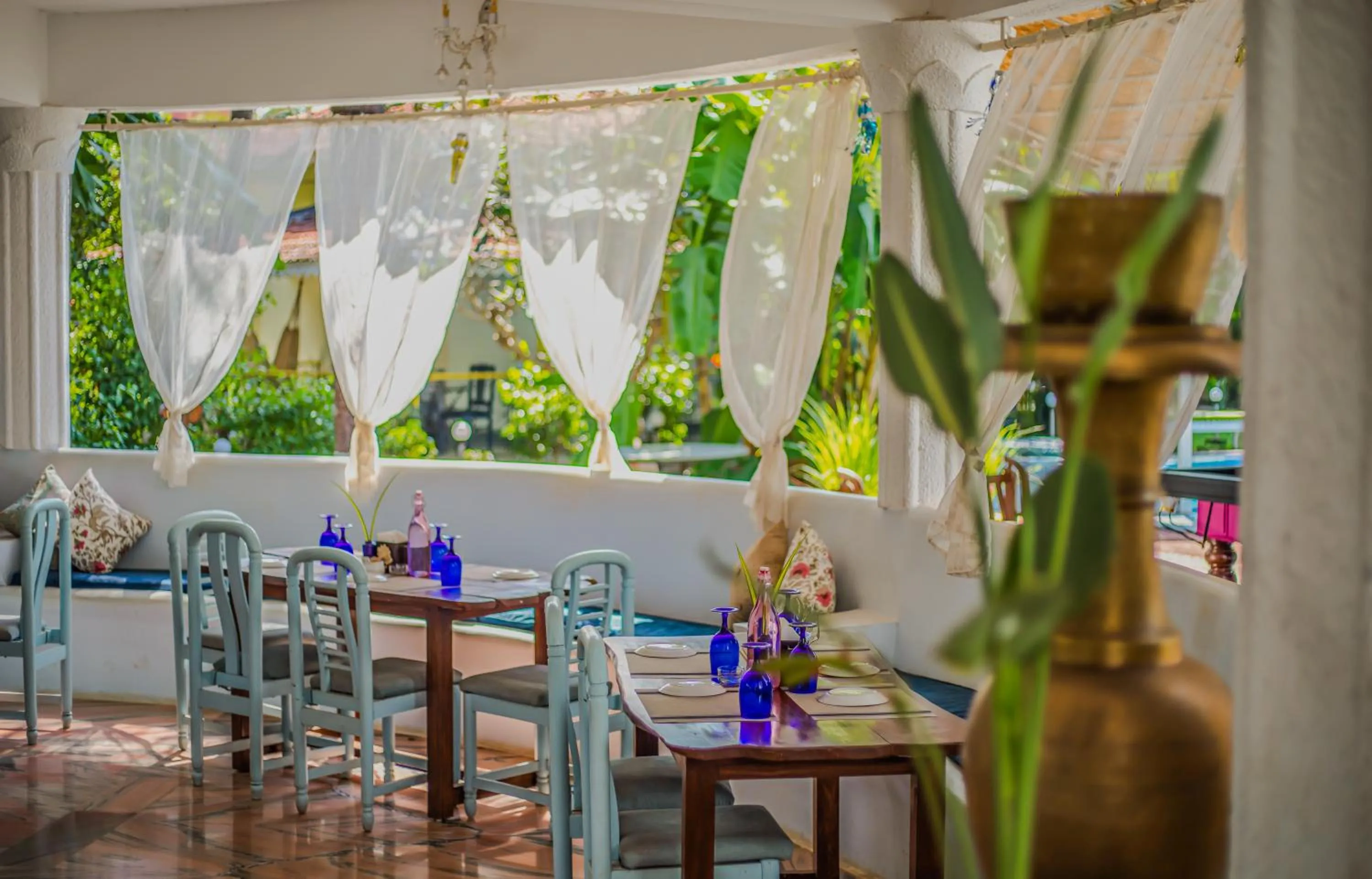 Restaurant/places to eat in Sashas Holiday Village