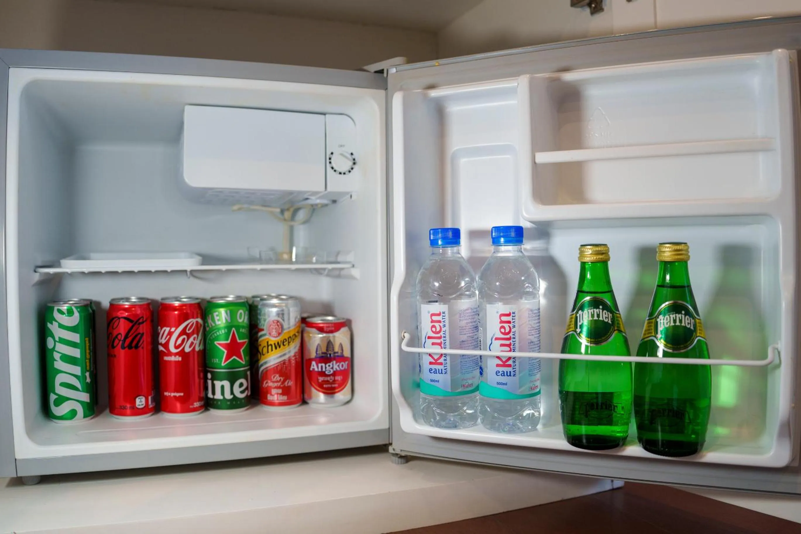 oven in Jaya Suites Hotel