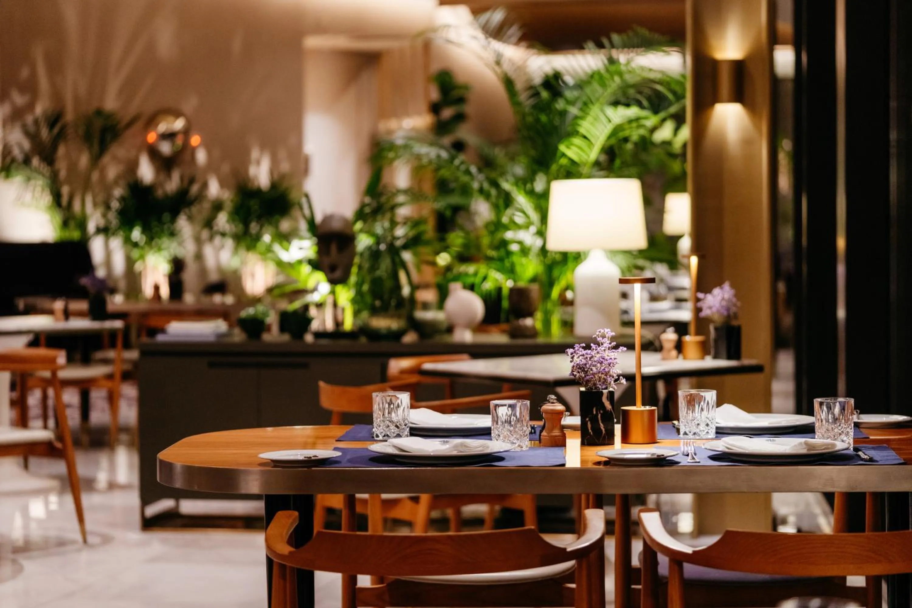 Restaurant/places to eat in The Reserve - within Savoy Palace - The Leading Hotels of the World