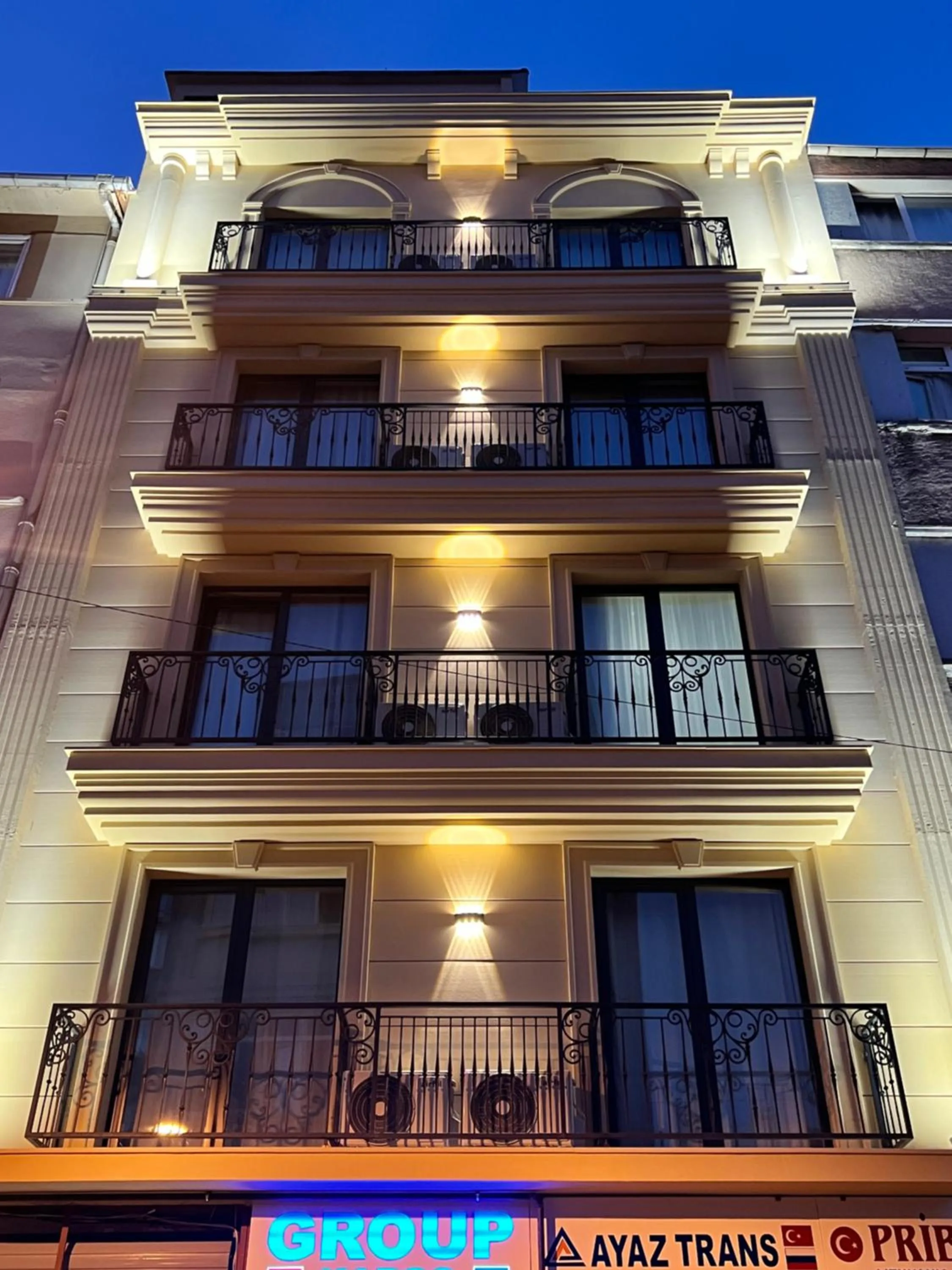 Property building in Golden Stoneluxe İstanbul Hotel