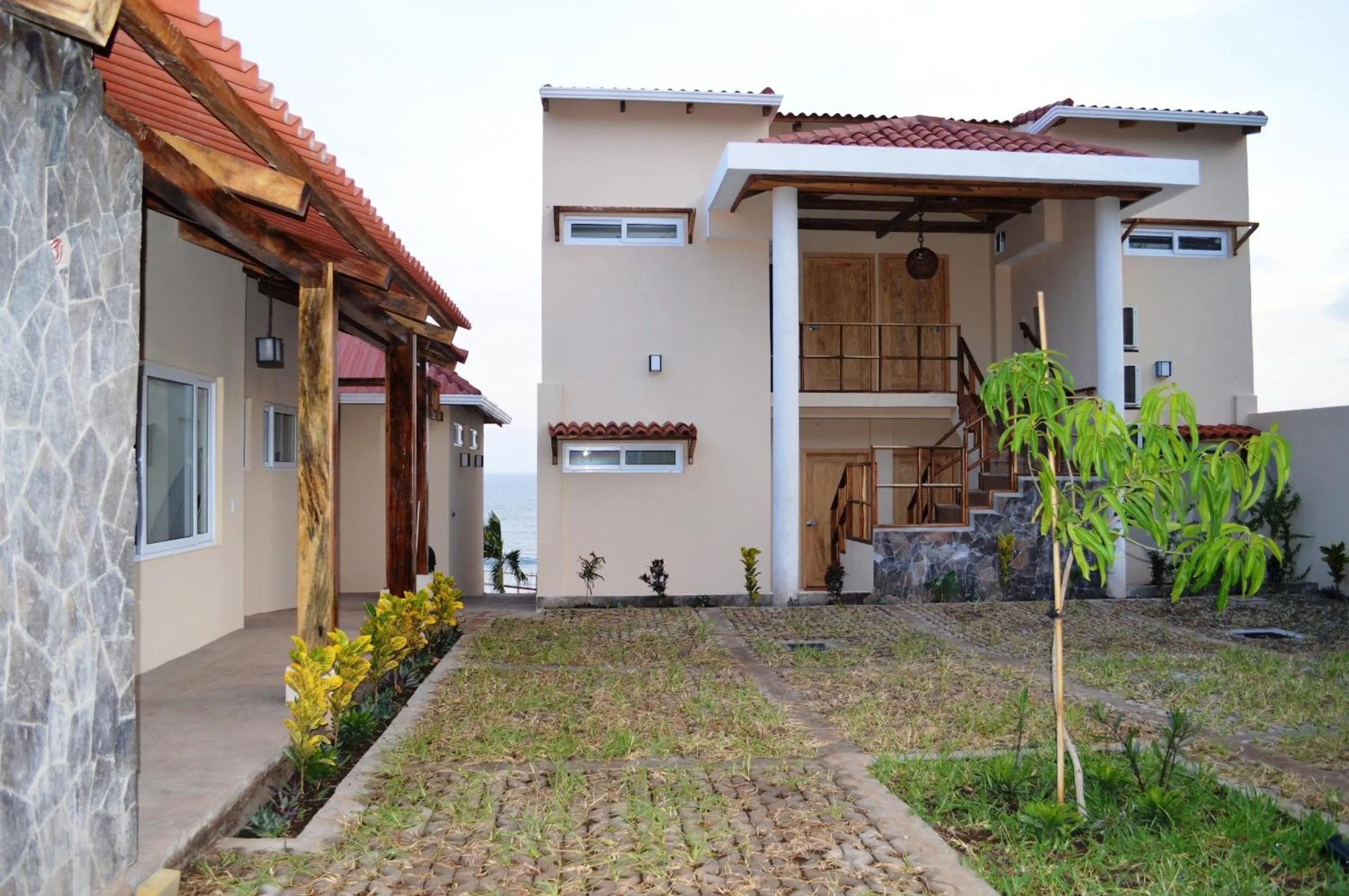 Facade/entrance in Hotel Los Mangos El Salvador