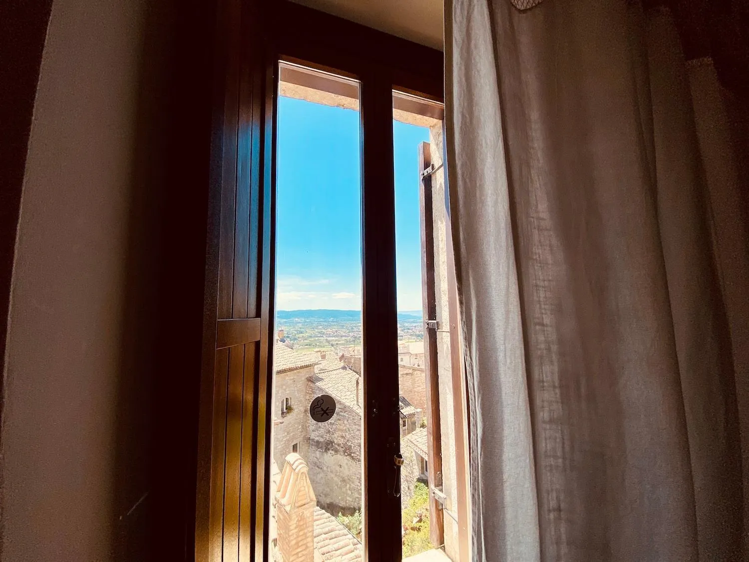 View (from property/room) in Quo Vadis