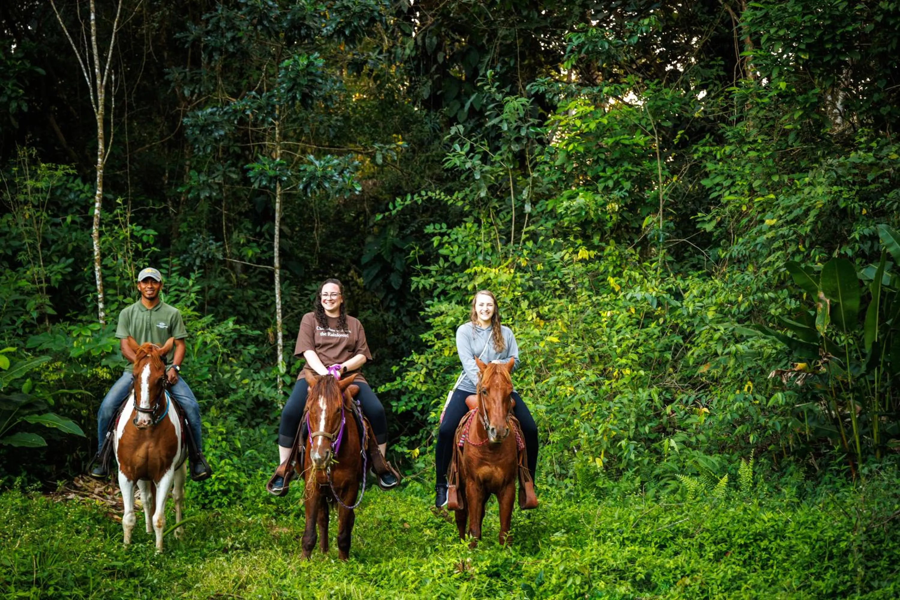 Horse-riding in Tanager RainForest Lodge