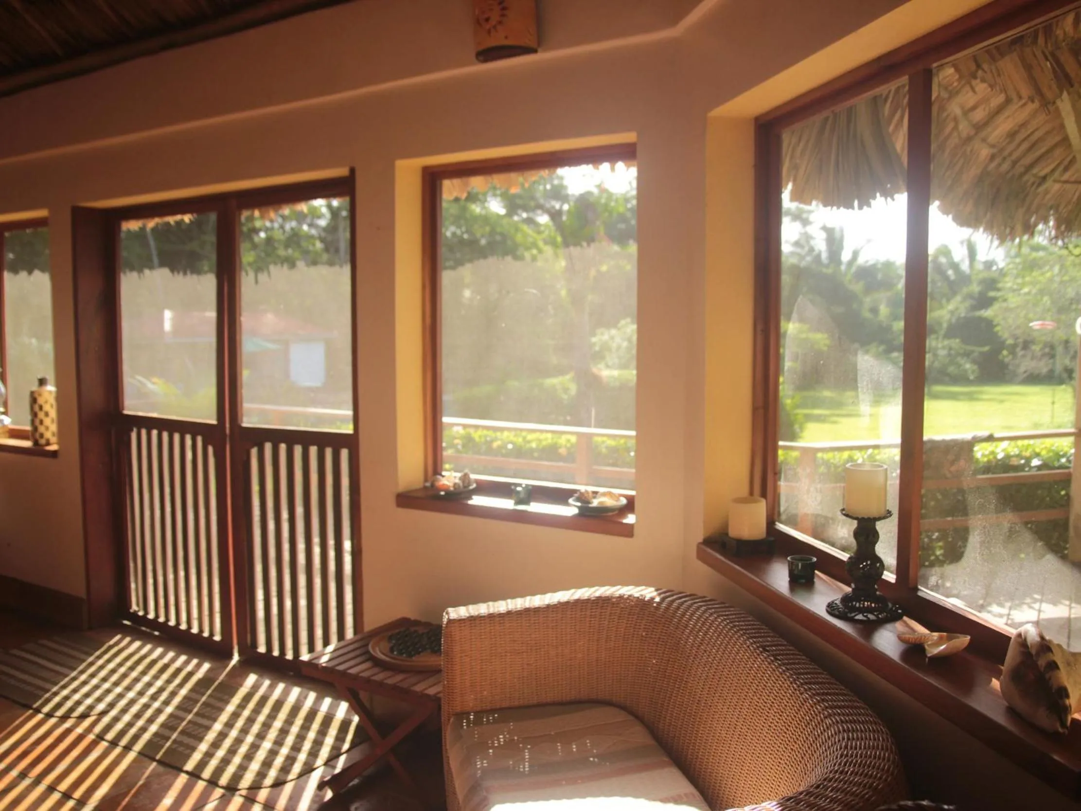 Lounge or bar in Tanager RainForest Lodge