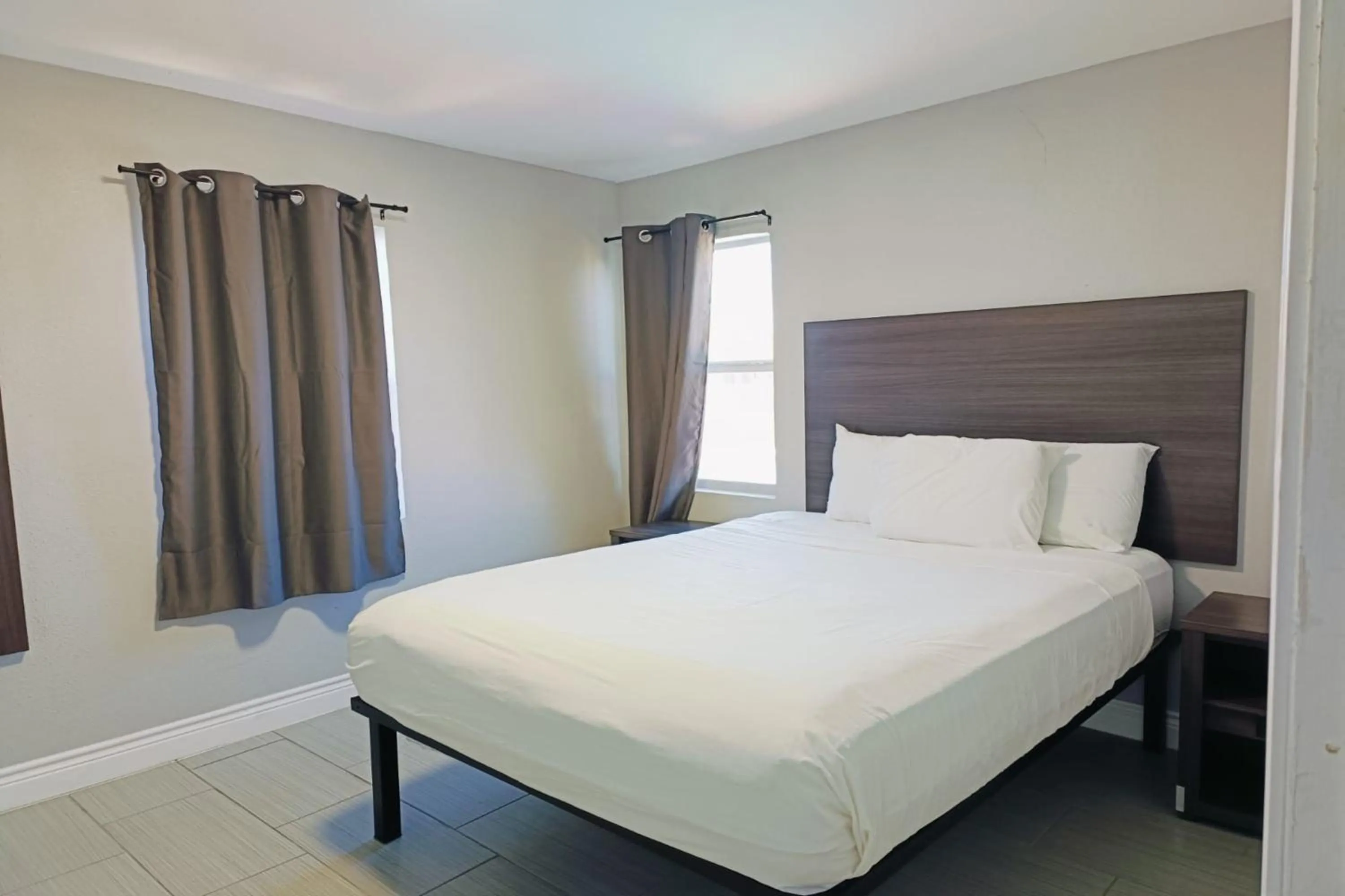 Bedroom, Bed in Village Inn Motel Rockport near Aransas Bay