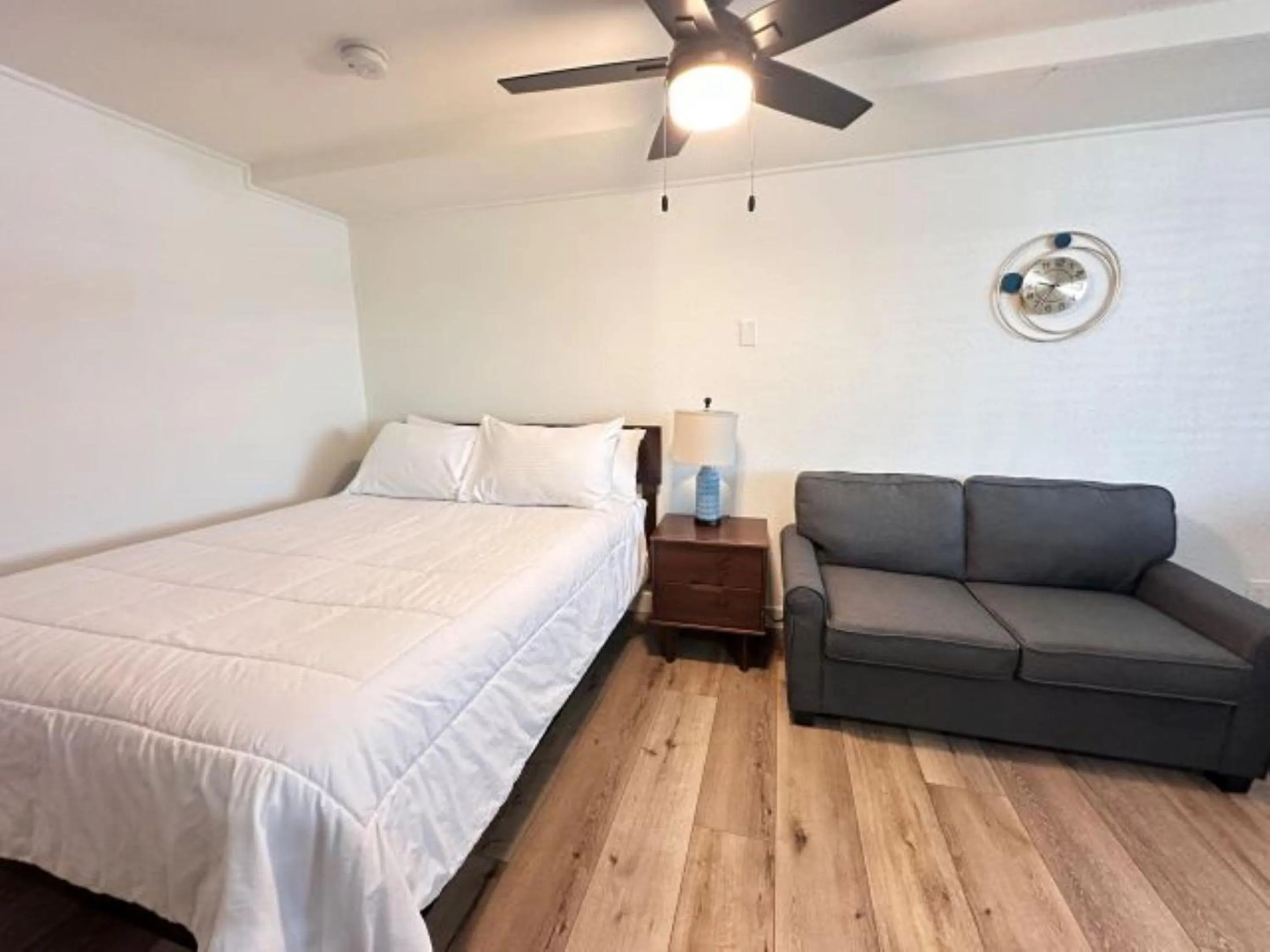 Bed in Alhonna Resort