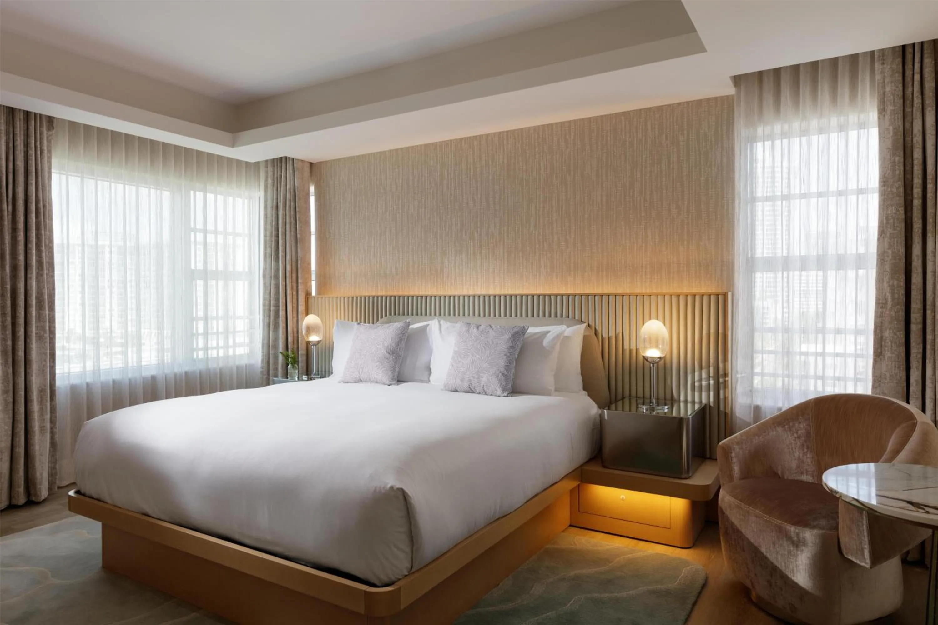 Photo of the whole room, Bed in Andaz Miami Beach Resort & Spa