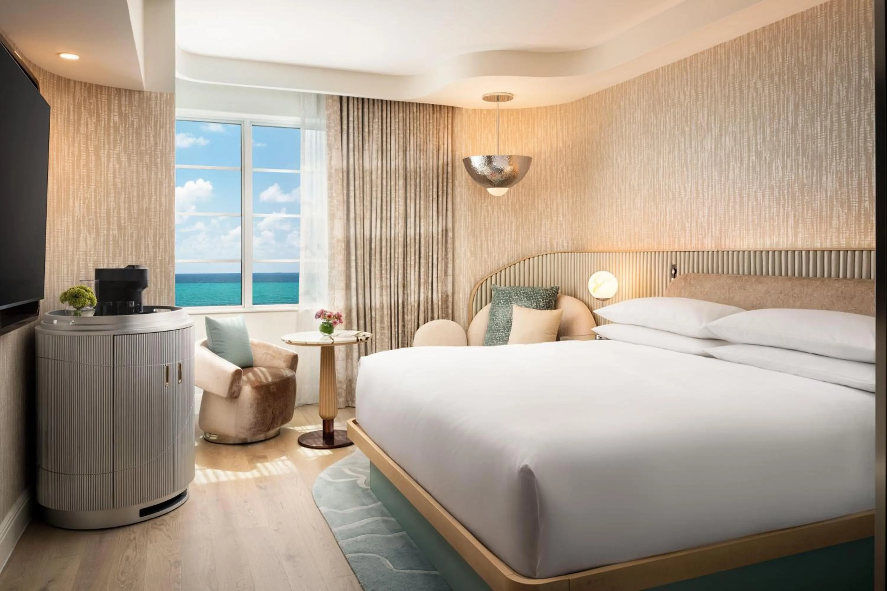 Photo of the whole room, Bed in Andaz Miami Beach Resort & Spa