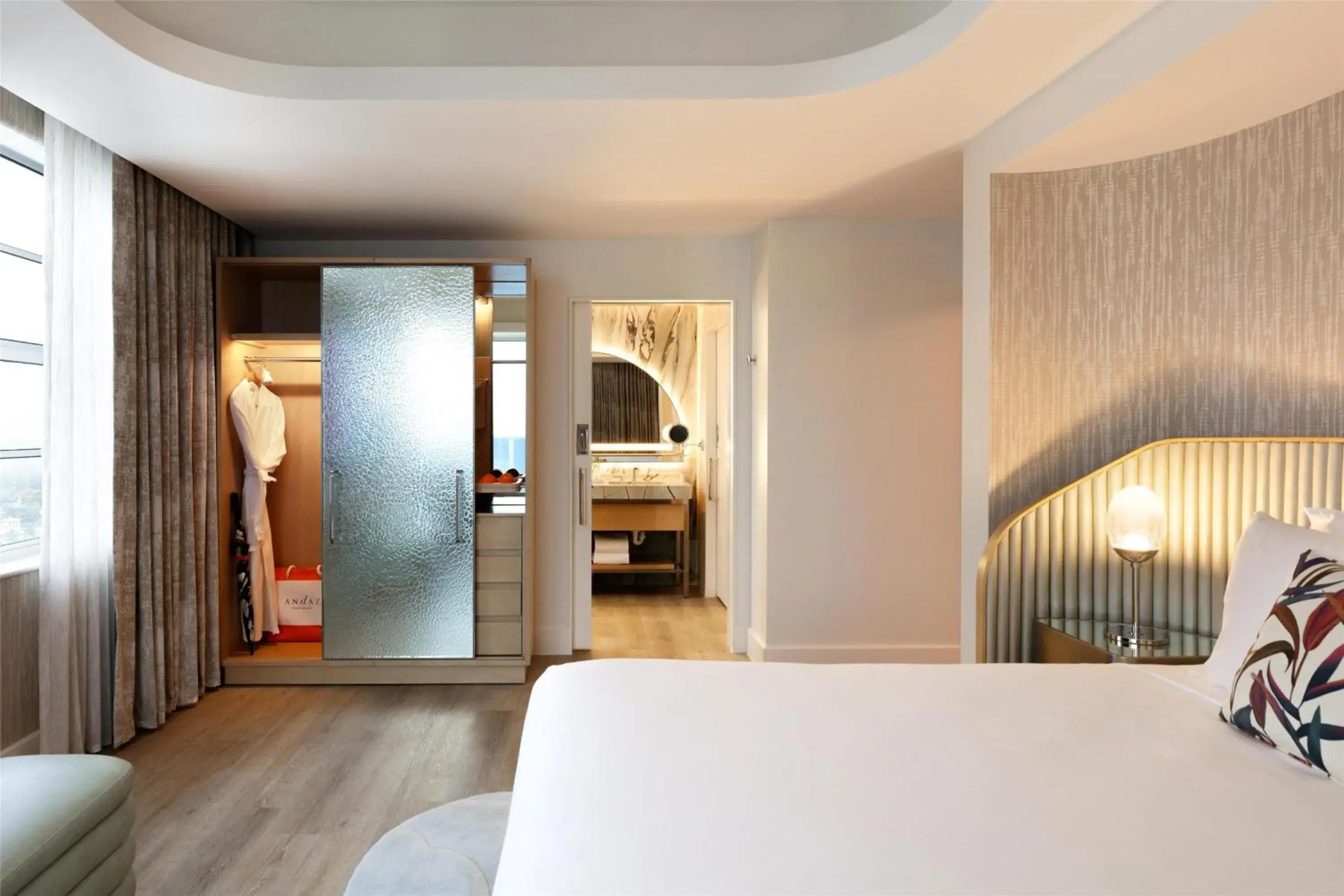 Suite with Balcony - Oceanfront in Andaz Miami Beach, By Hyatt Suite with Balcony - Oceanfront in Andaz Miami Beach, By Hyatt