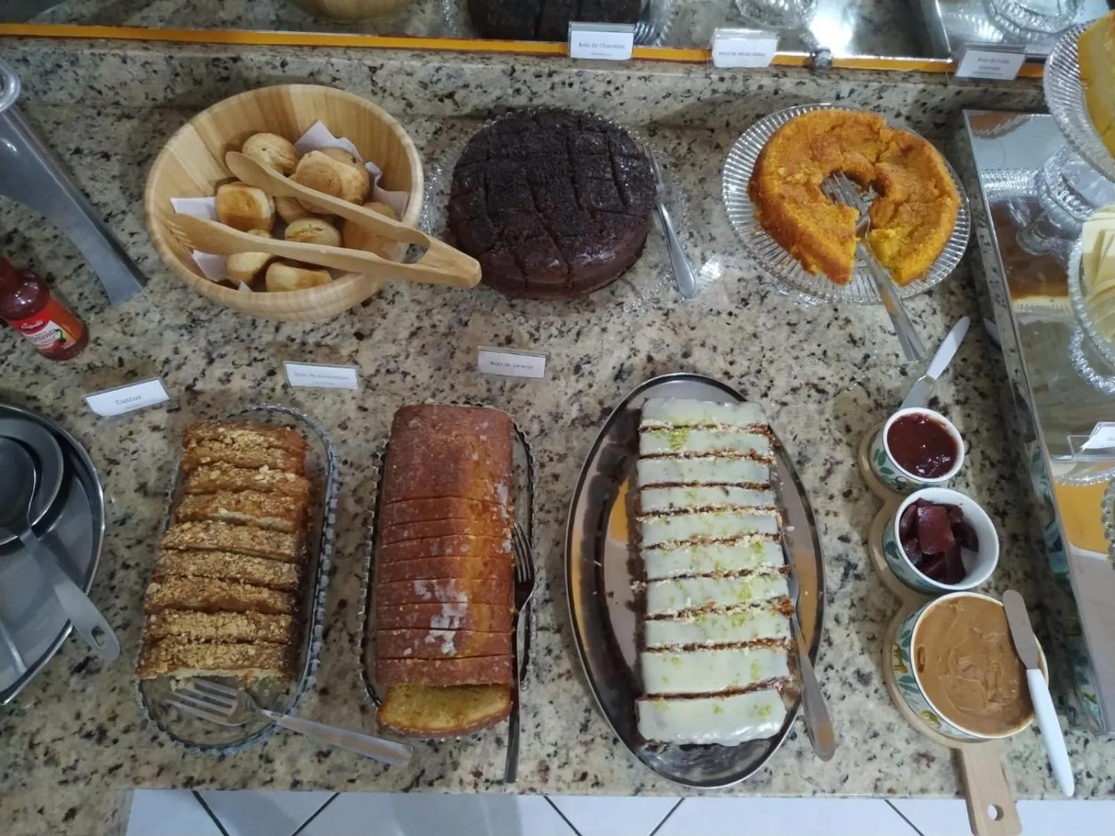 Food and drinks in Hotel Barril