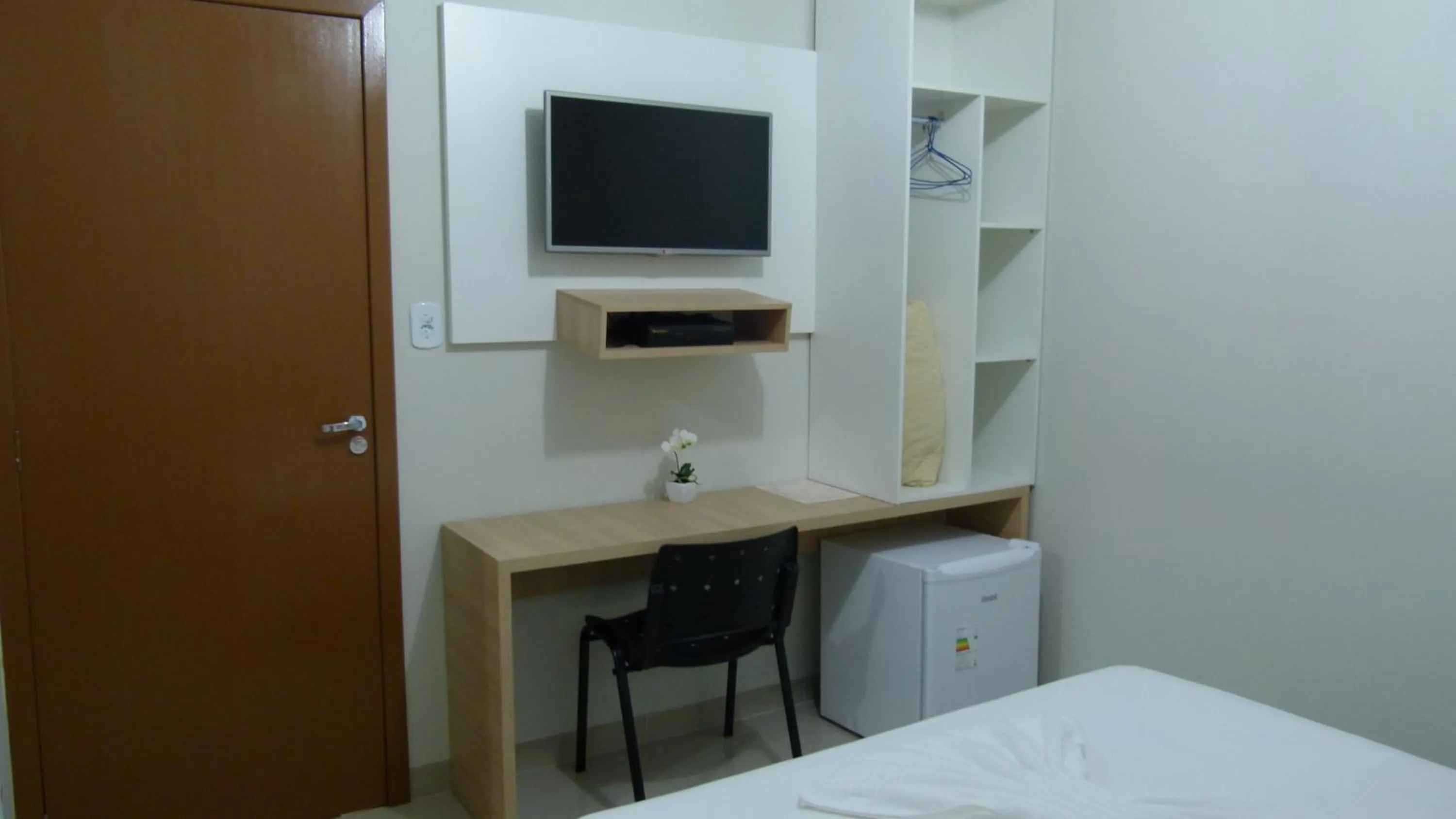 TV and multimedia, Bed in Hotel Barril