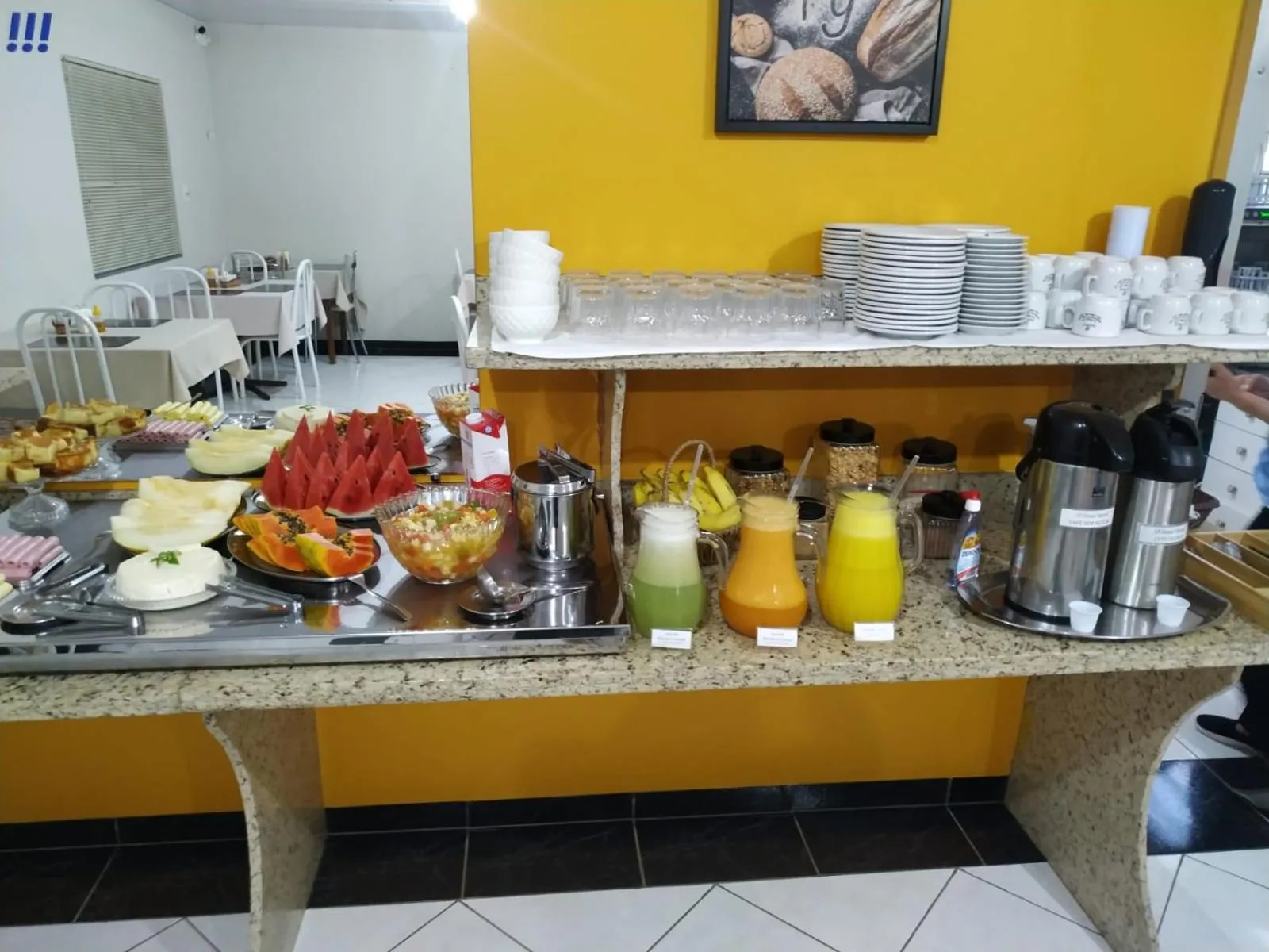 Food and drinks in Hotel Barril