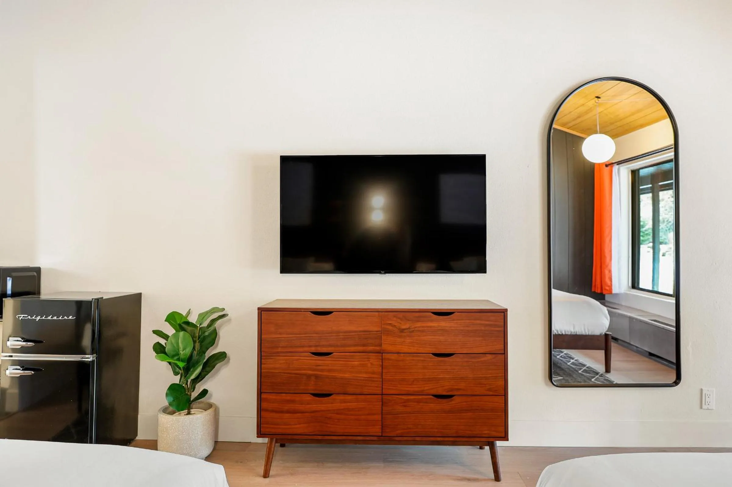 Bed in Cave Springs Resort