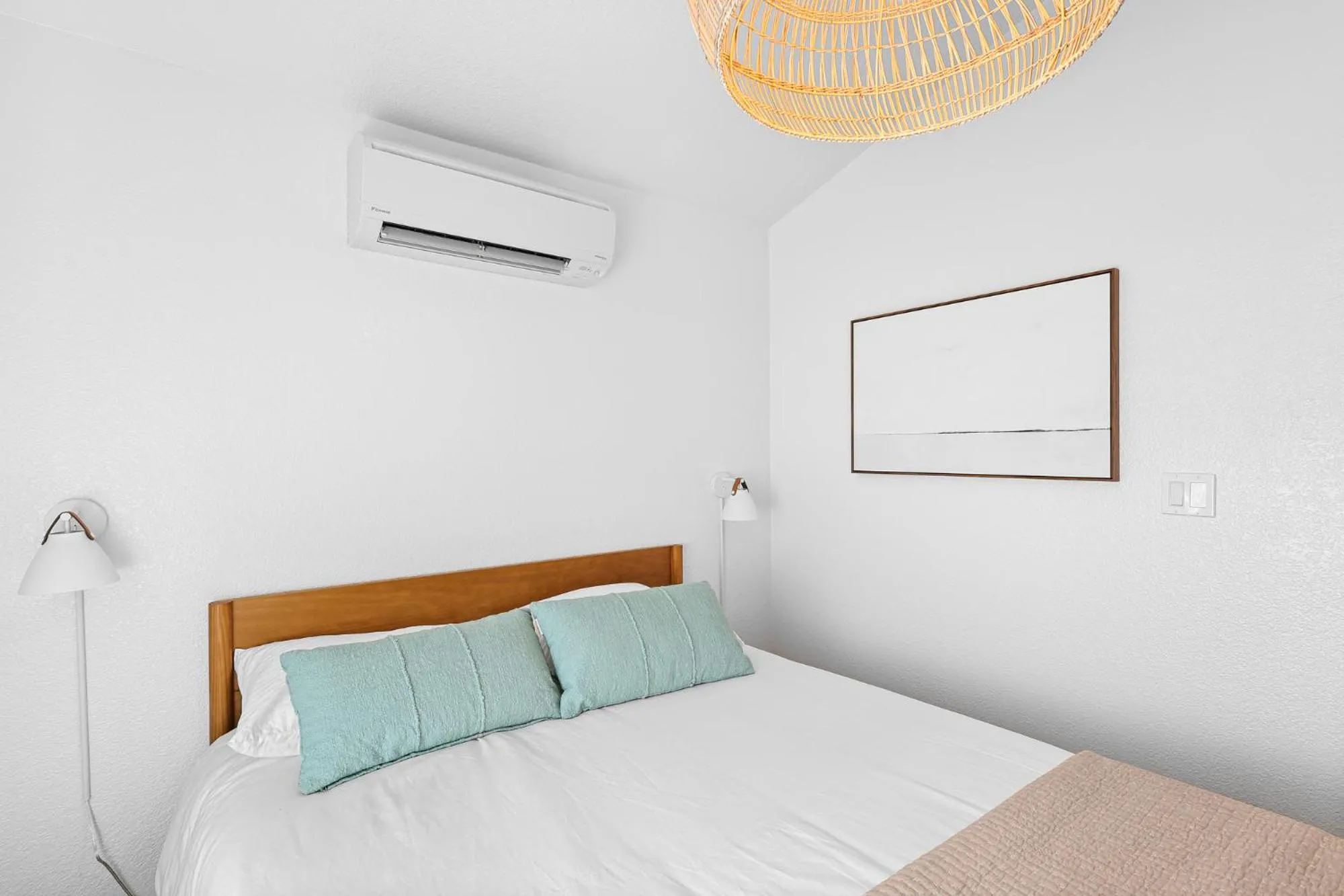 Bed in Cave Springs Resort