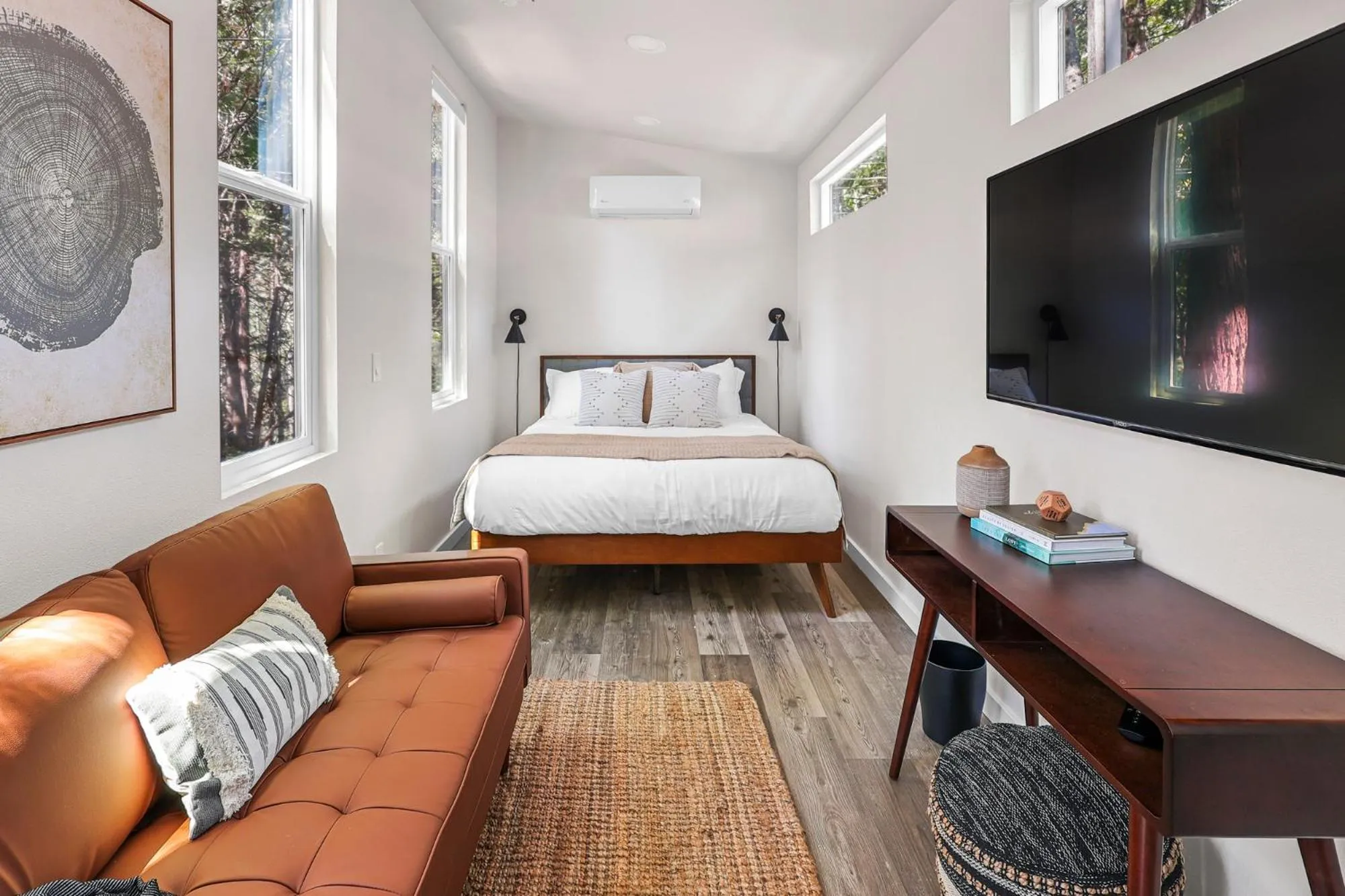 Bed in Cave Springs Resort