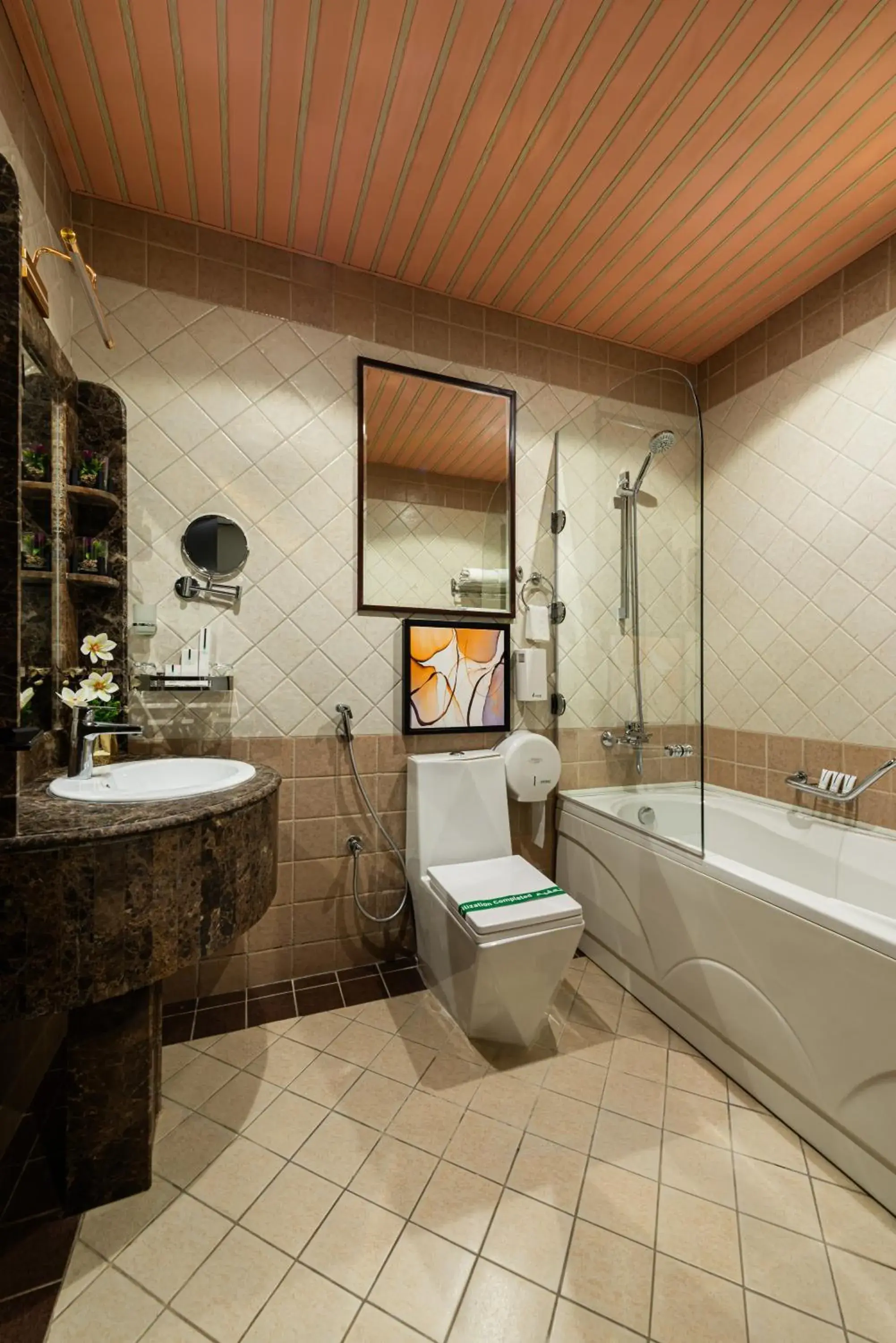 Queen Room in Ross Hotel Queen Room in Ross Hotel