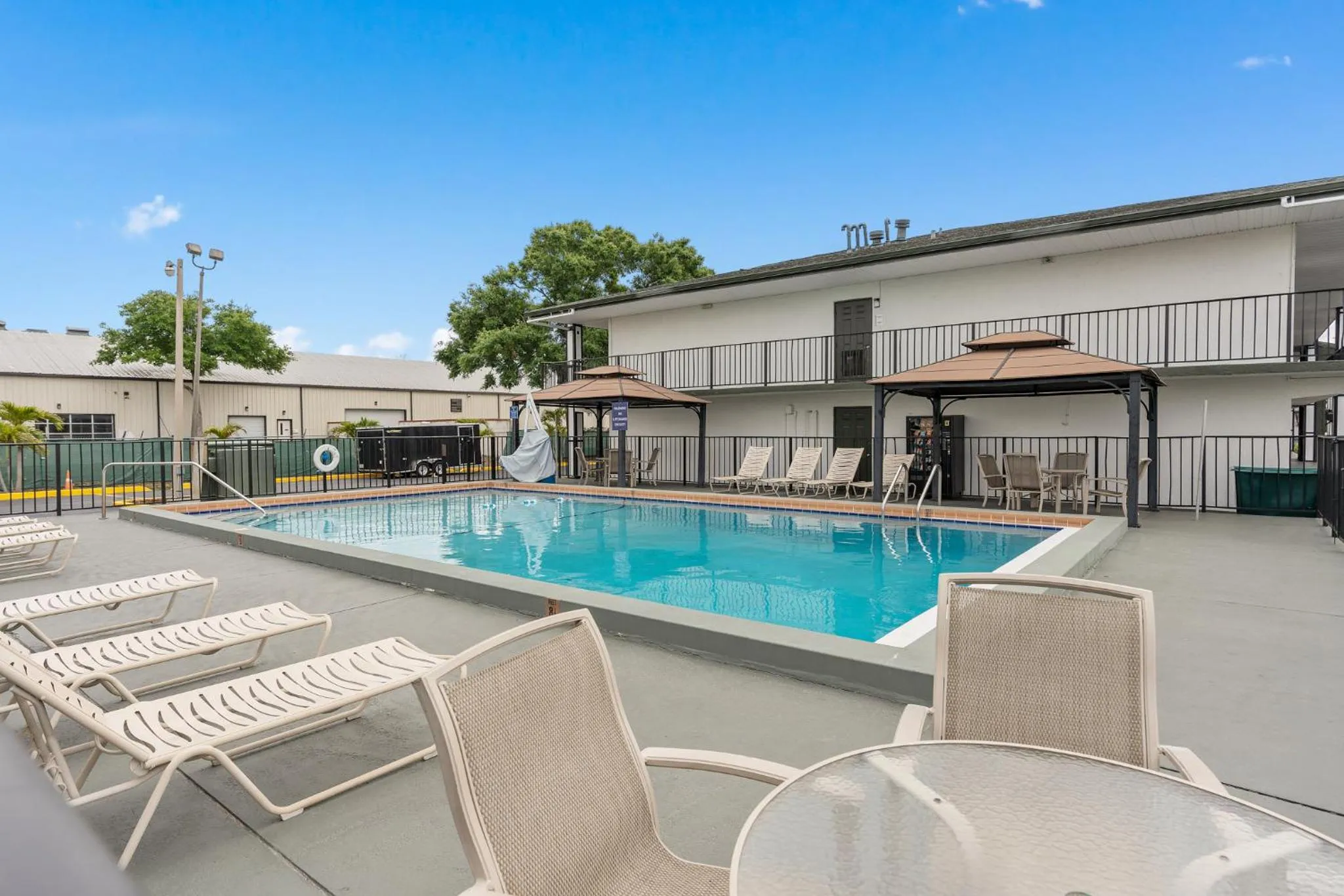Swimming pool in Baymont by Wyndham Orlando Downtown