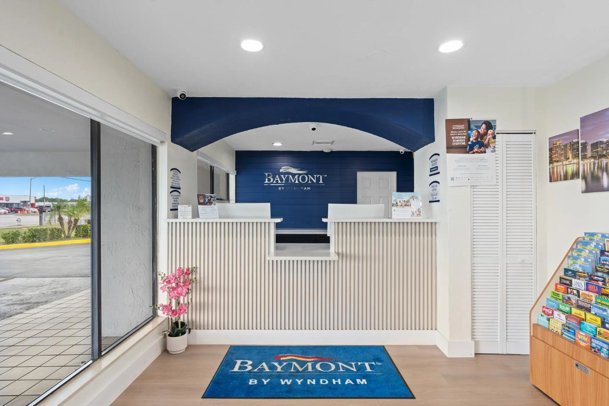 Lobby or reception in Baymont by Wyndham Orlando Downtown