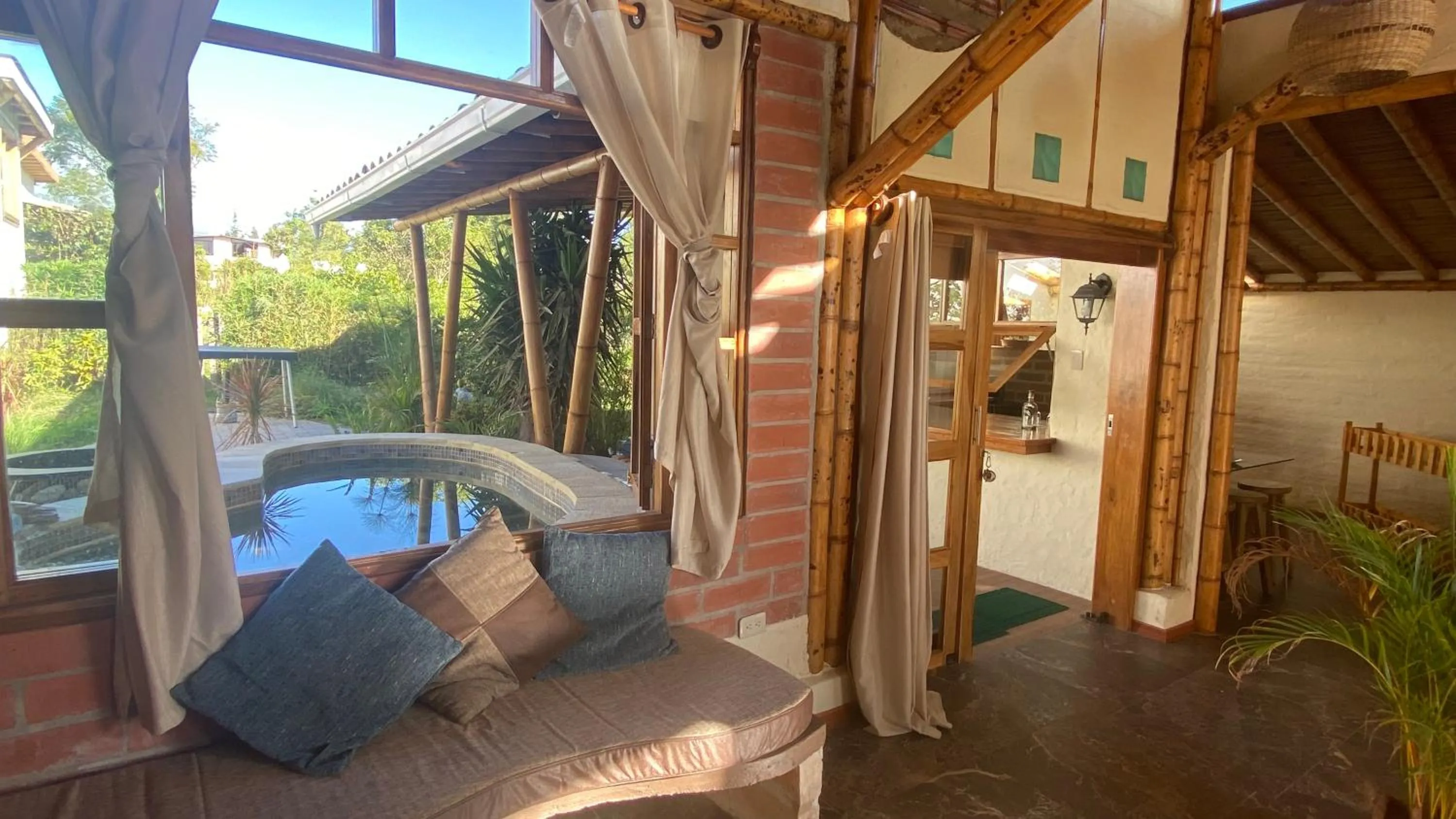 Patio in Hostería Colibri Aeropuerto