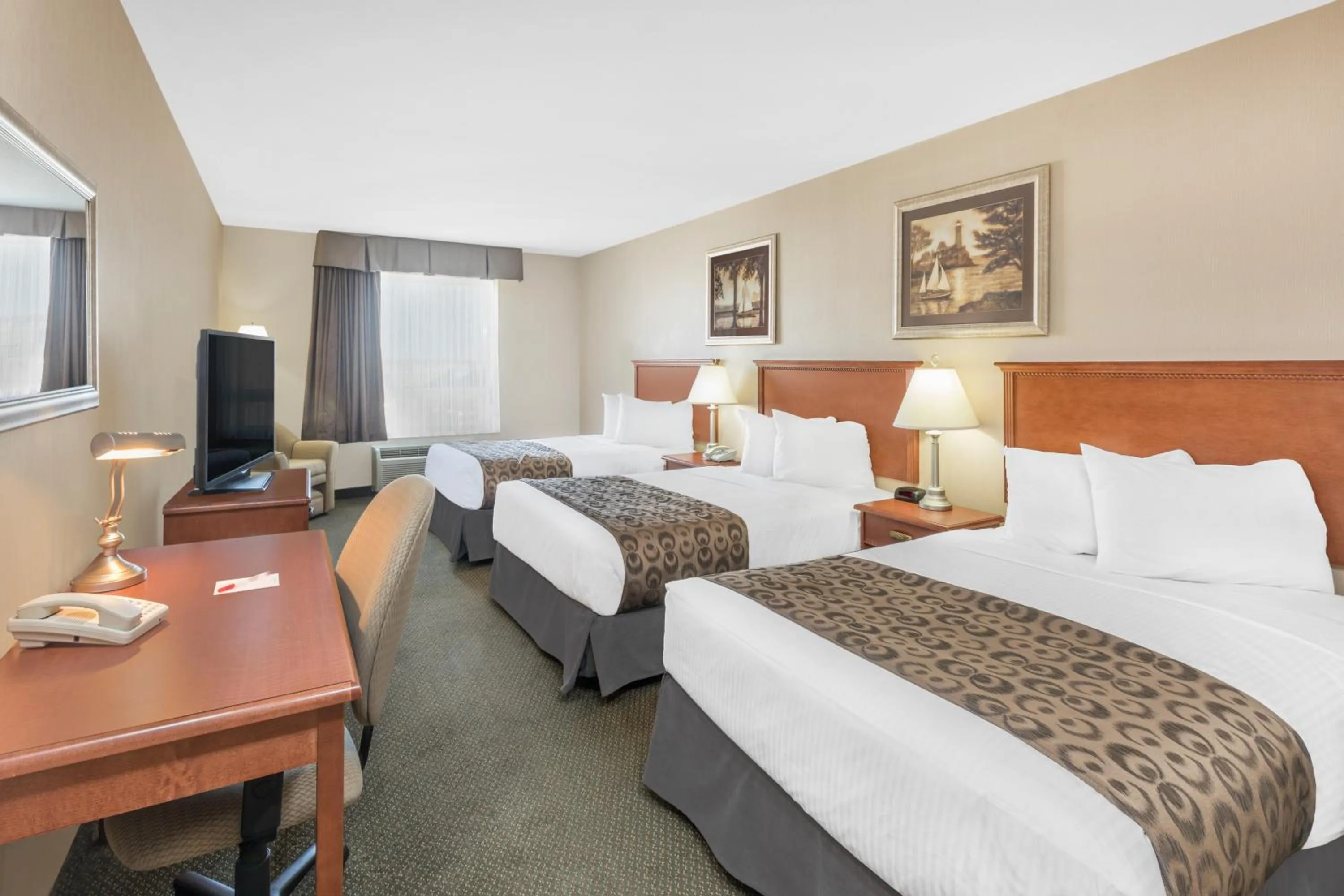 Photo of the whole room, Bed in Ramada by Wyndham Clairmont/Grande Prairie