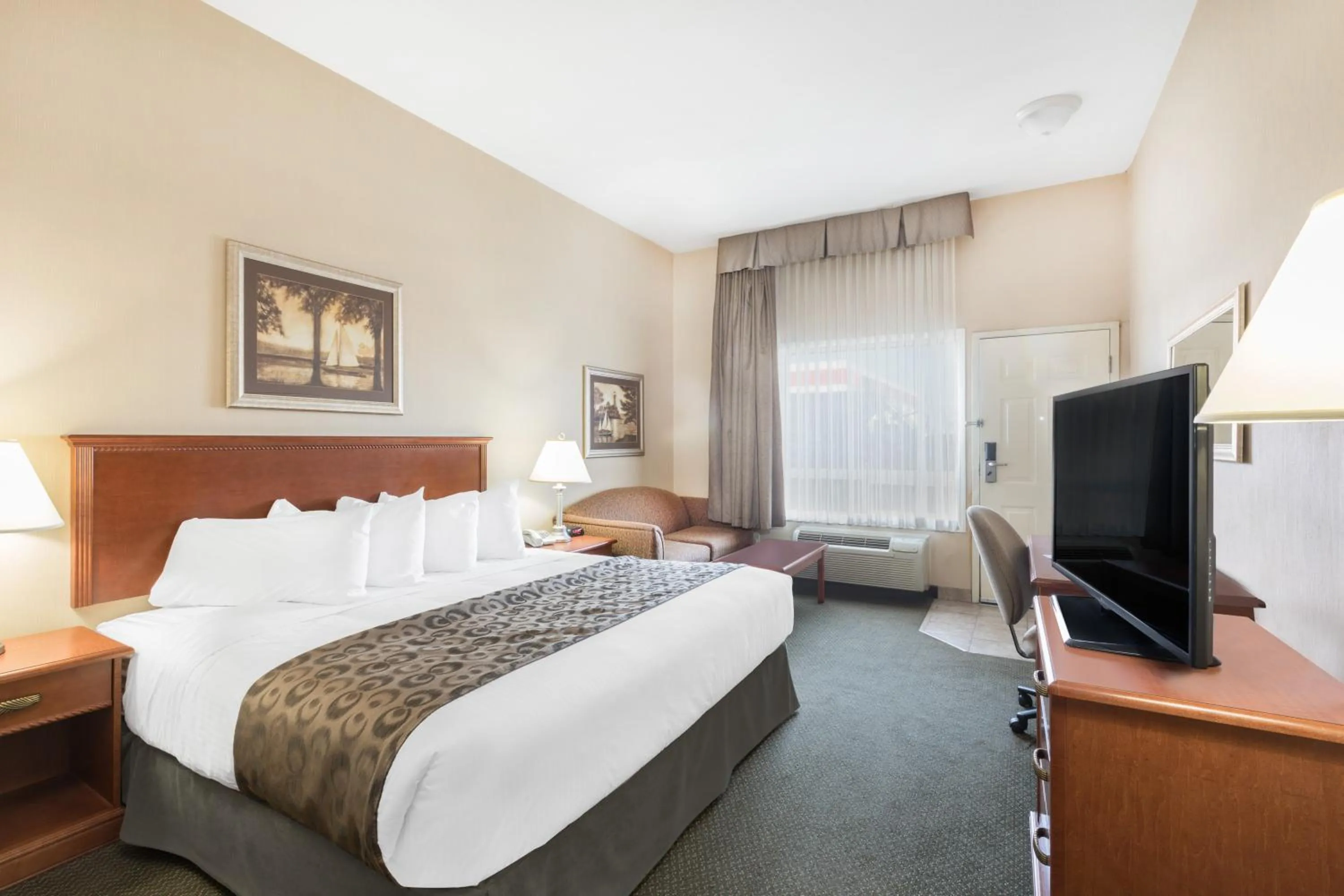 Bed in Ramada by Wyndham Clairmont/Grande Prairie