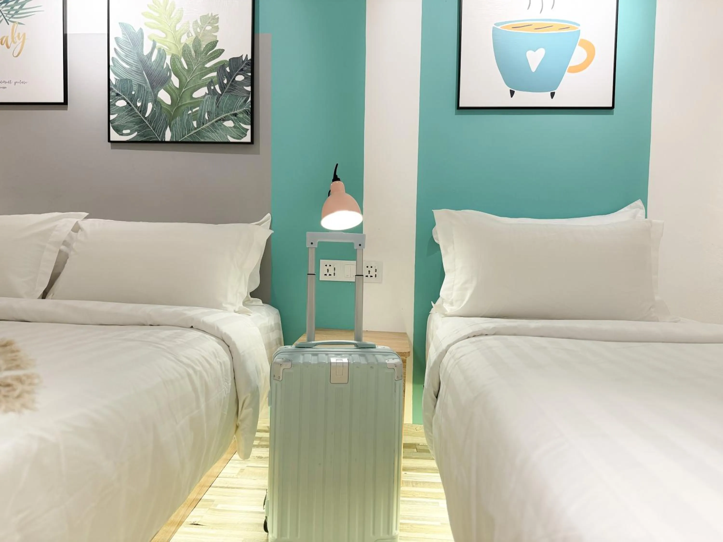 Bed in Apple 1 Hotel Gurney