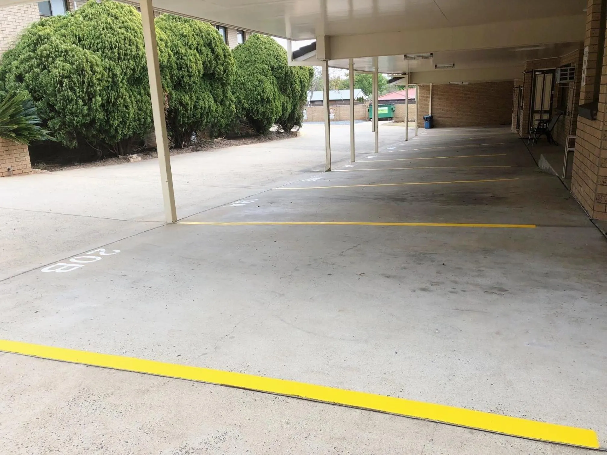 Jacaranda Place Motor Inn