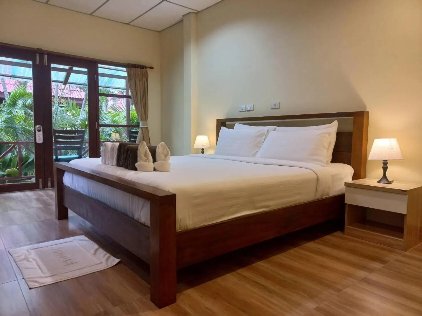 Bed in Chaweng Bliss Bungalow