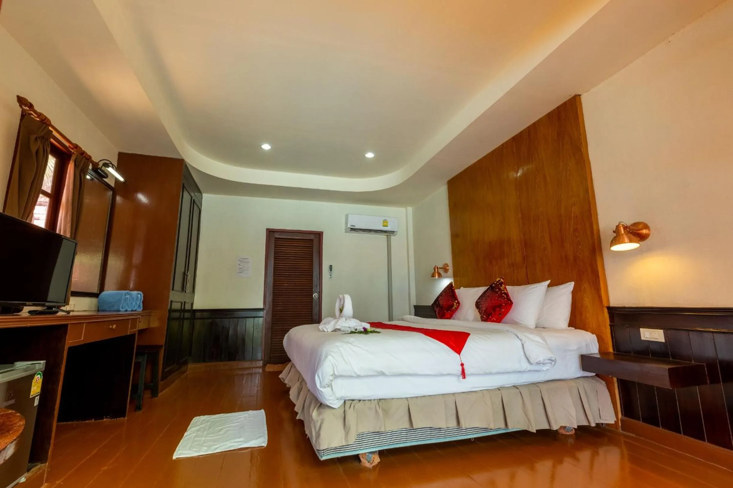 Bed in Chaweng Bliss Bungalow